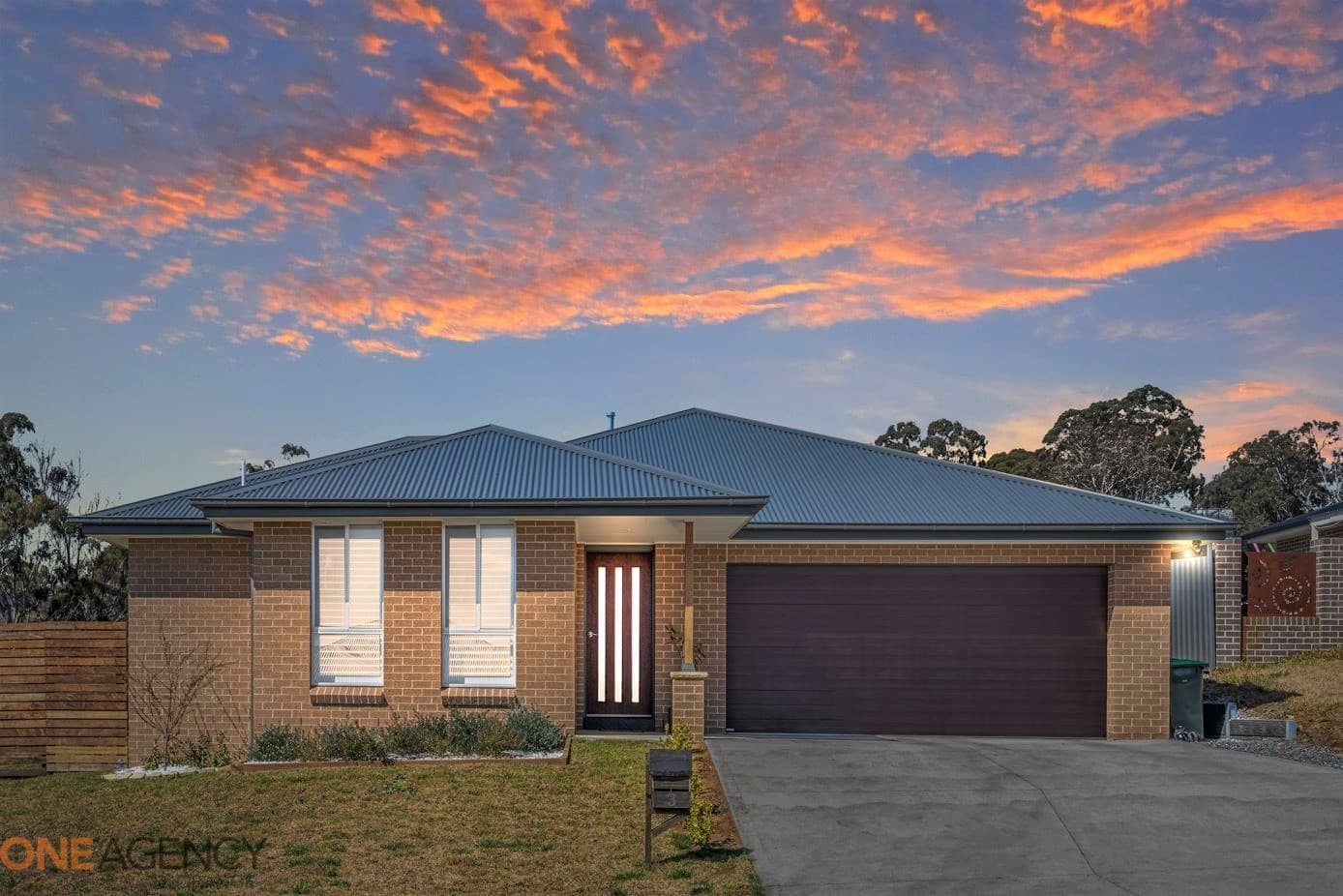 3 Jessie Rise, Orange, Orange - Image 1