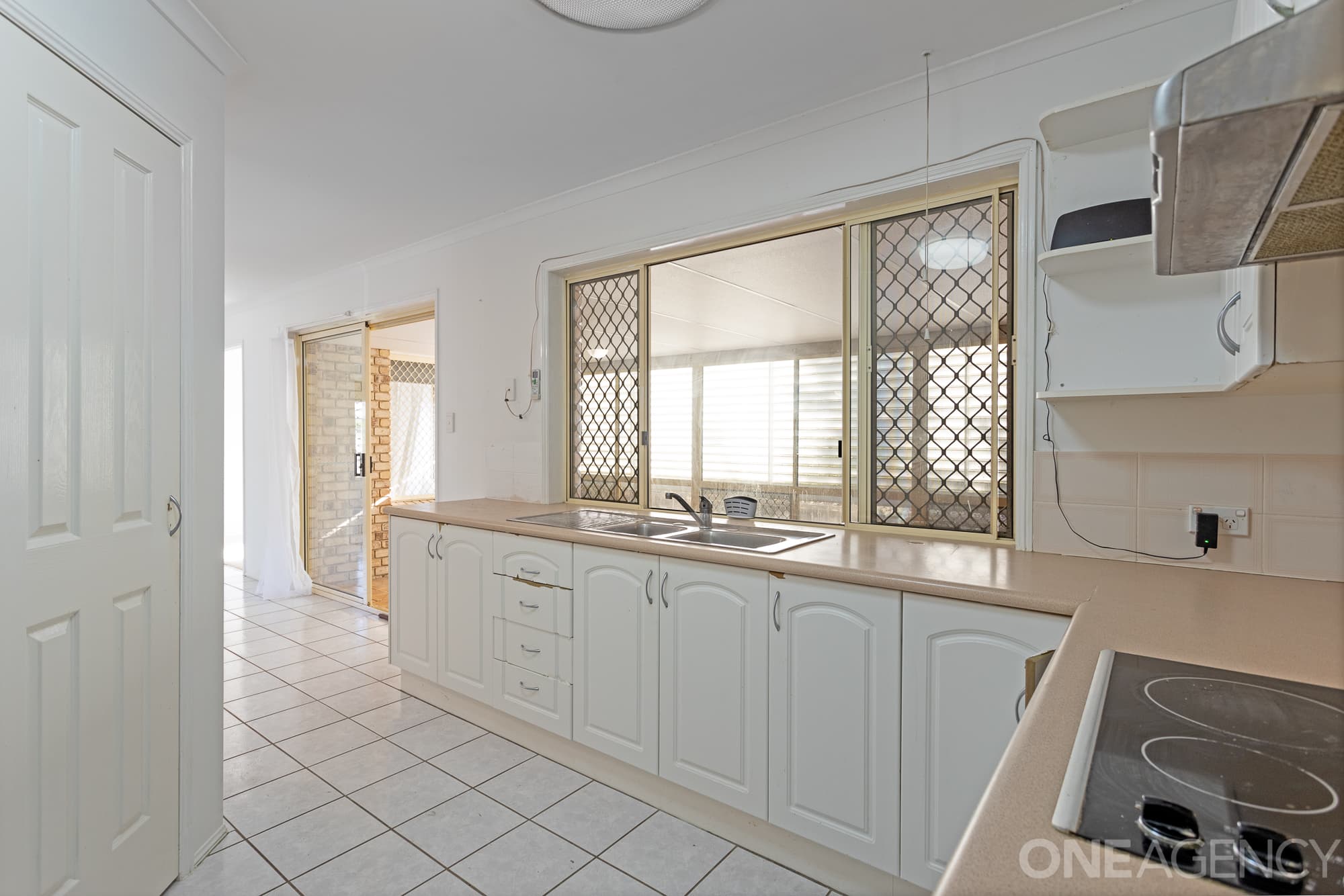3 Lynanda Court, Rothwell, Rothwell - Thumbnail 4