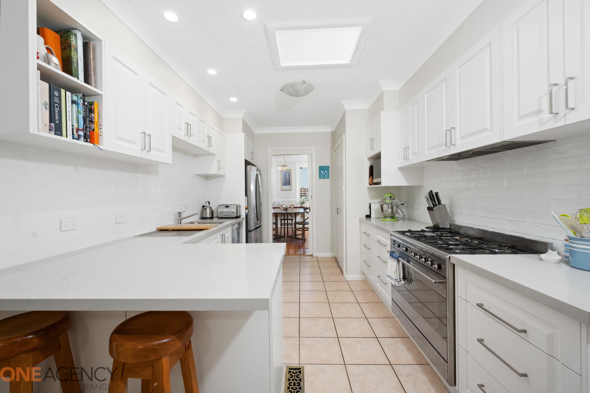 10 Cianfrano Place, Orange, Orange - Thumbnail 2