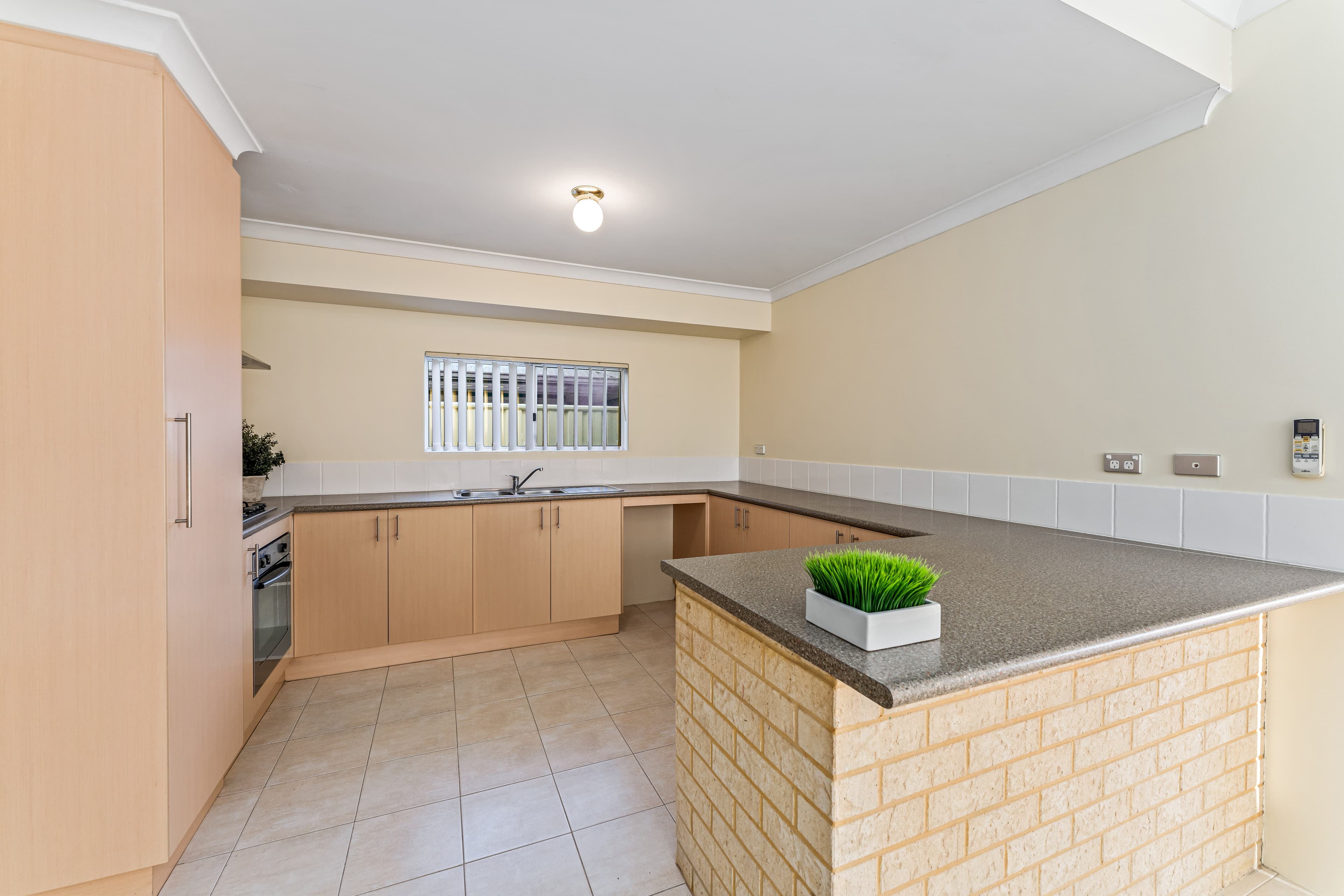 2 Rawlinna Parkway, Carramar, Carramar - Thumbnail 5