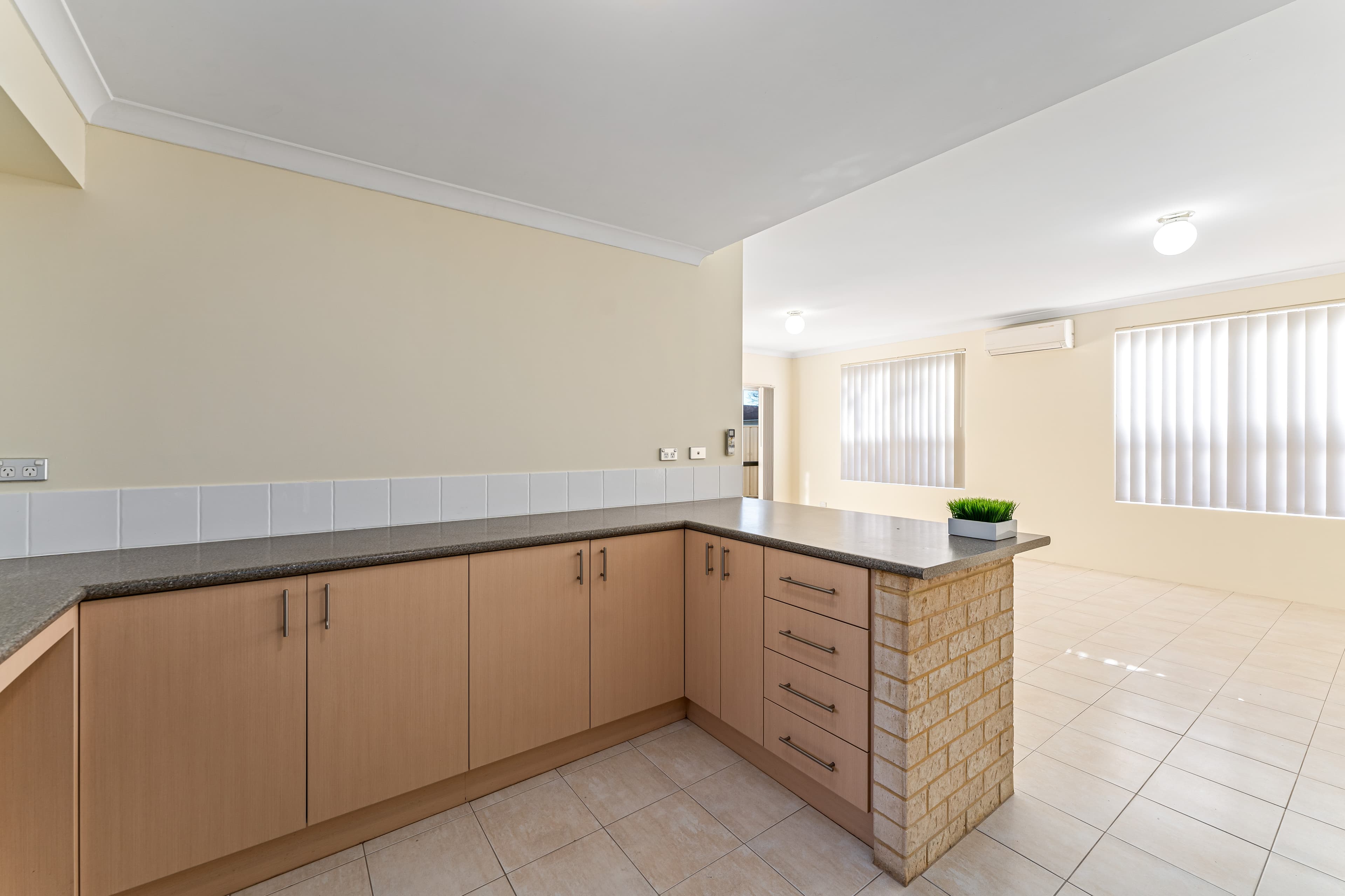 2 Rawlinna Parkway, Carramar, Carramar - Thumbnail 6