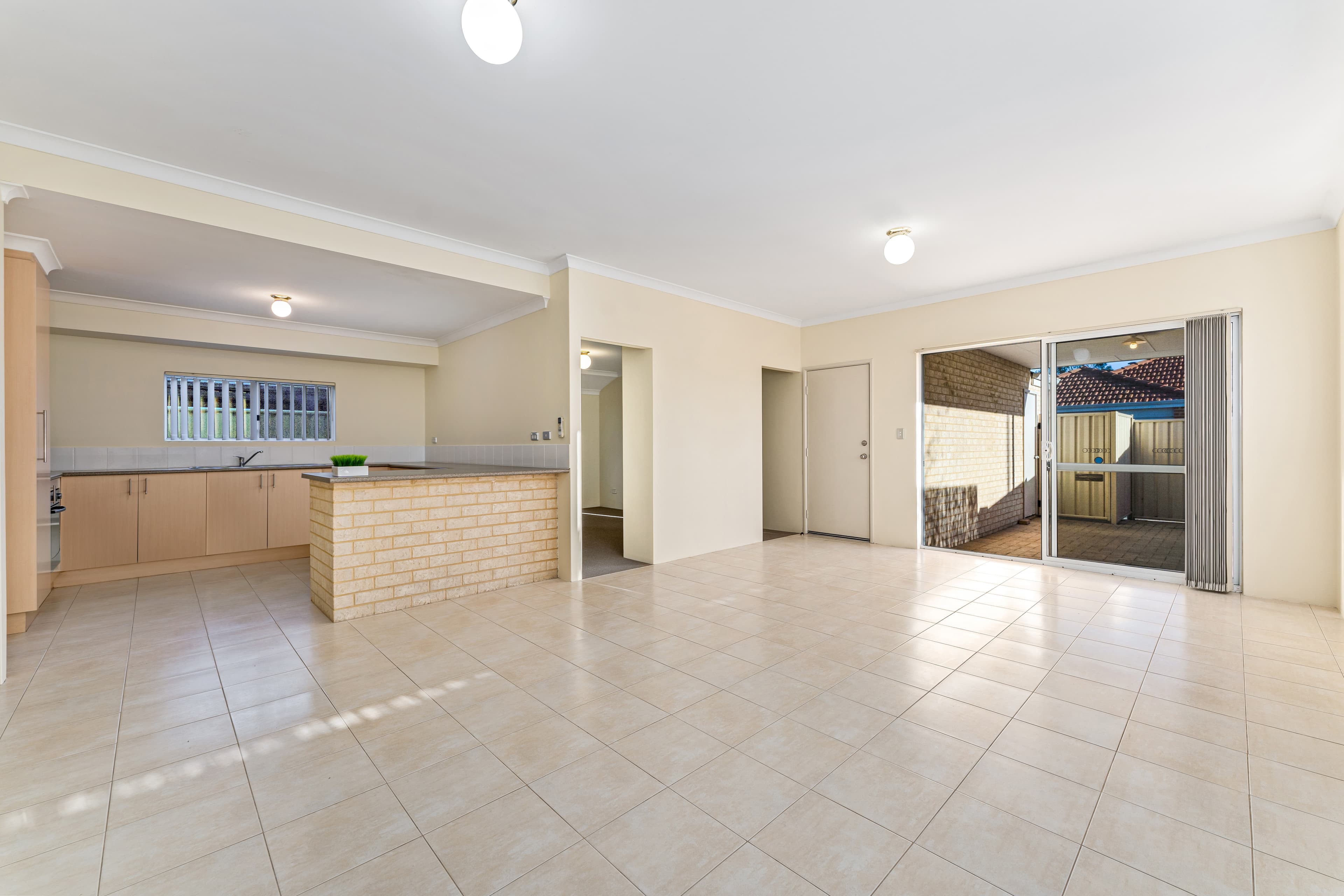 2 Rawlinna Parkway, Carramar, Carramar - Image 1