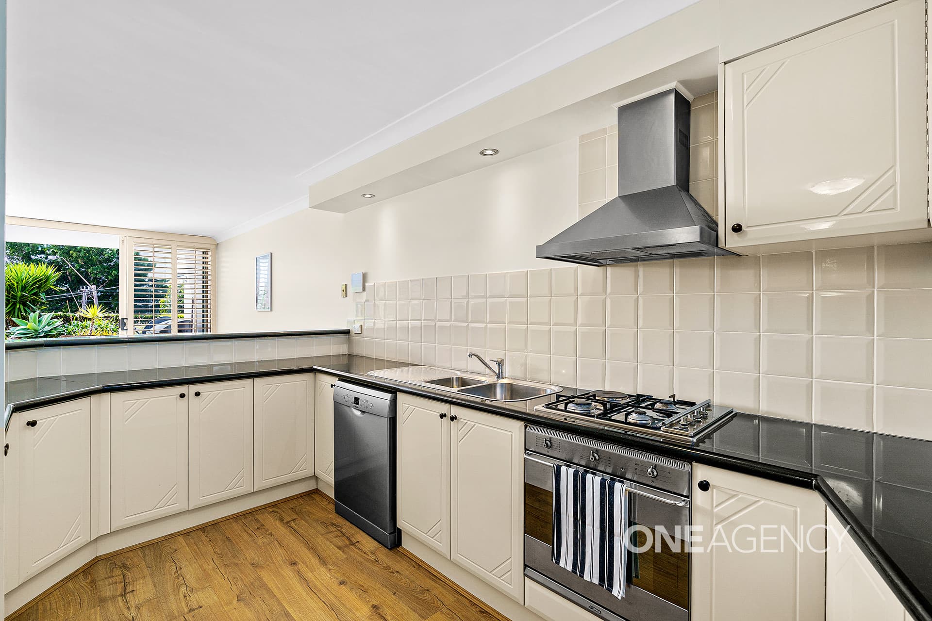 2/12-14 Kembla Street, Wollongong, Wollongong - Thumbnail 2