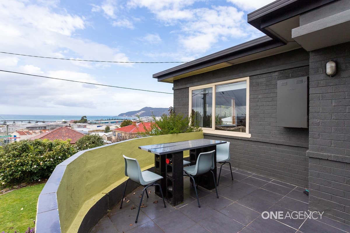 28 Cunningham Street, South Burnie, South Burnie - Thumbnail 2
