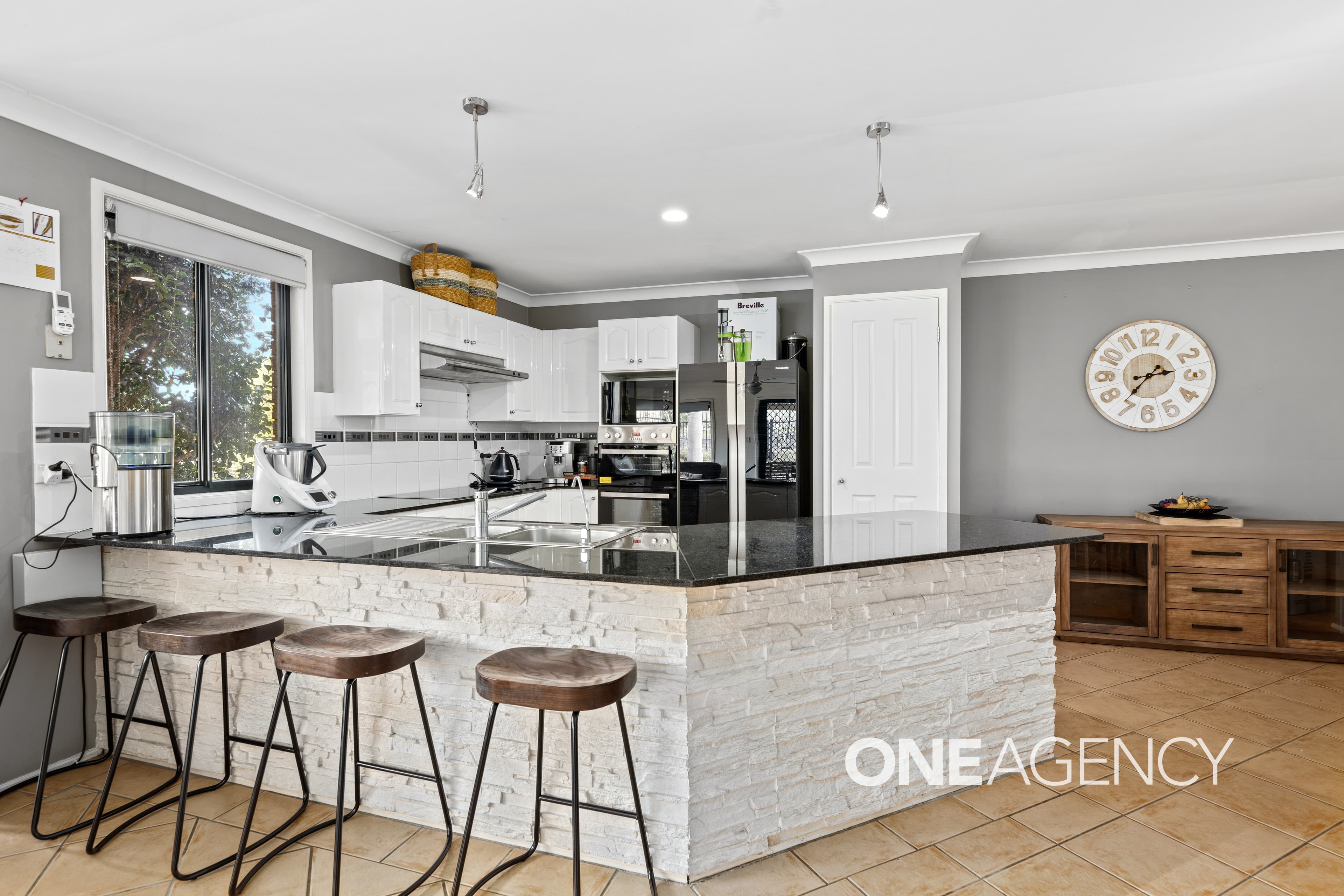 18 The Concourse, Cambewarra Village, Cambewarra Village - Thumbnail 3