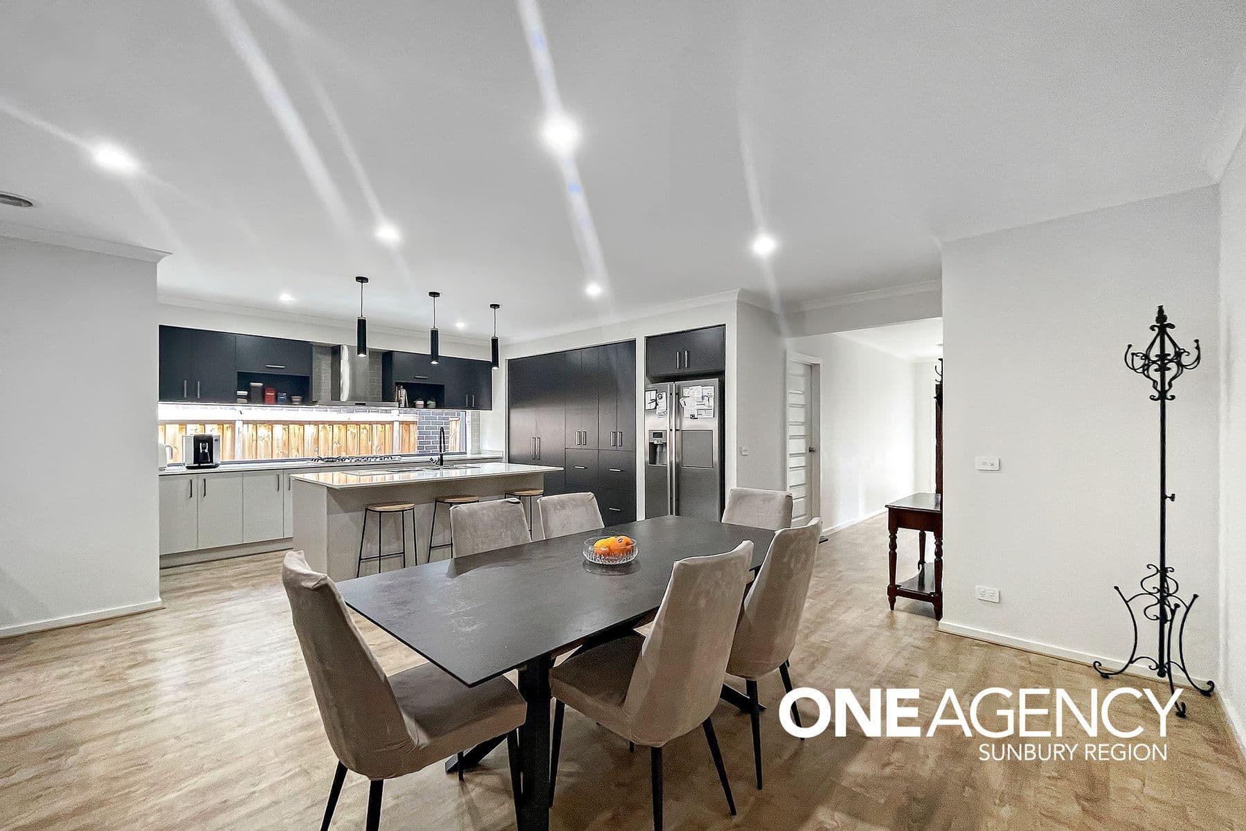 12 Longtan Avenue, Sunbury, Sunbury - Thumbnail 5