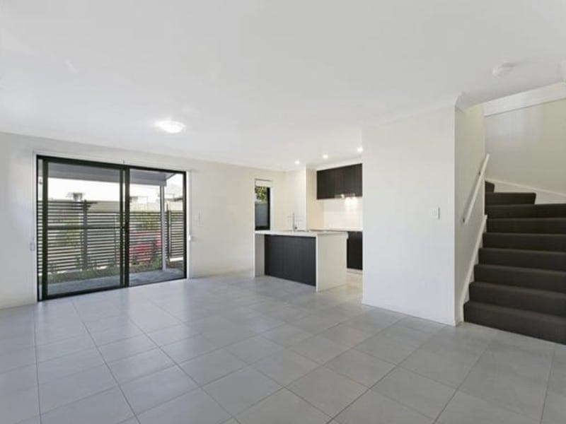 Unit 171/25 Farinazzo Street, Richlands, Richlands - Image 1