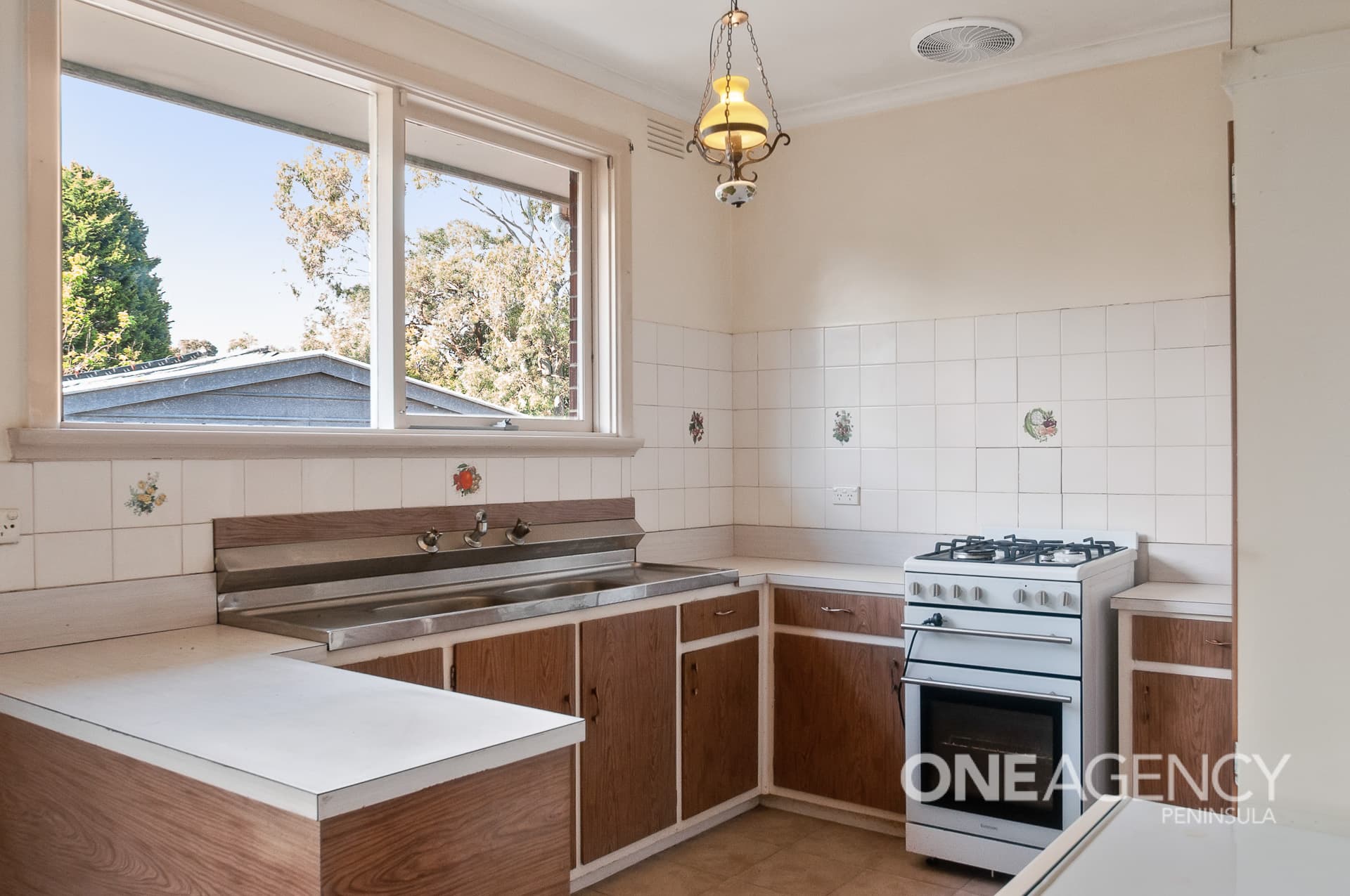 10 Allanfield Crescent, Wantirna South, Wantirna South - Thumbnail 4
