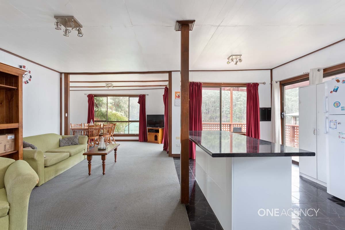 14 Tink Taylor Avenue, Sisters Beach, Sisters Beach - Thumbnail 6