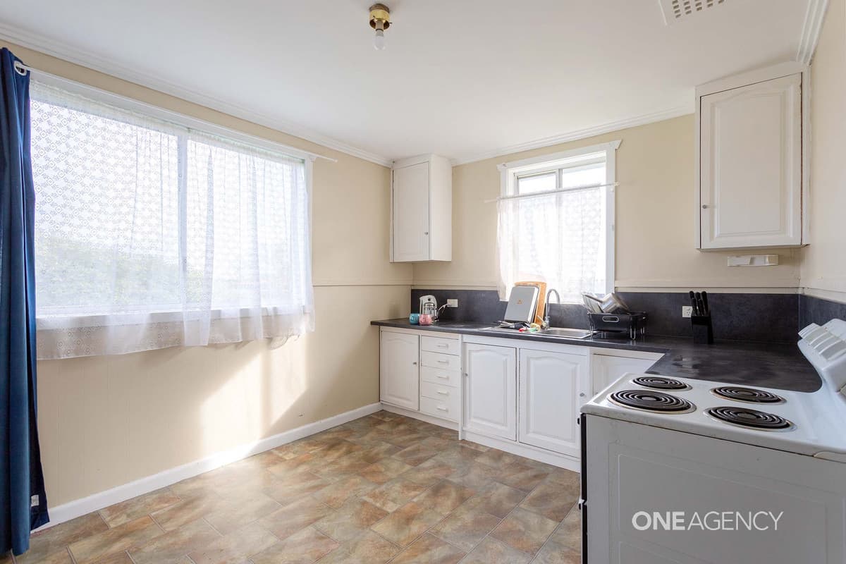 6 Hardy Street, Acton, Acton - Thumbnail 5