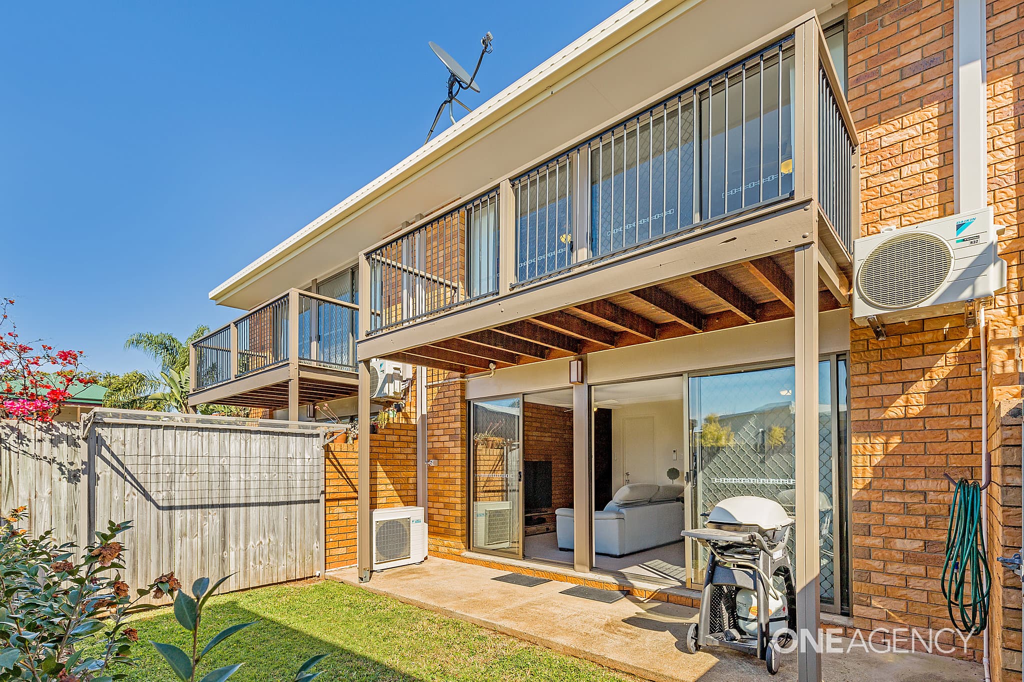 2/5 Herbert Street, Scarborough, Scarborough - Image 1