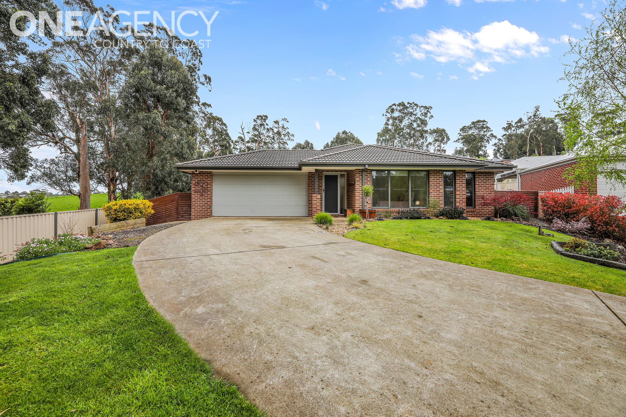 14 Waters Edge Place, Drouin, Drouin - Image 1