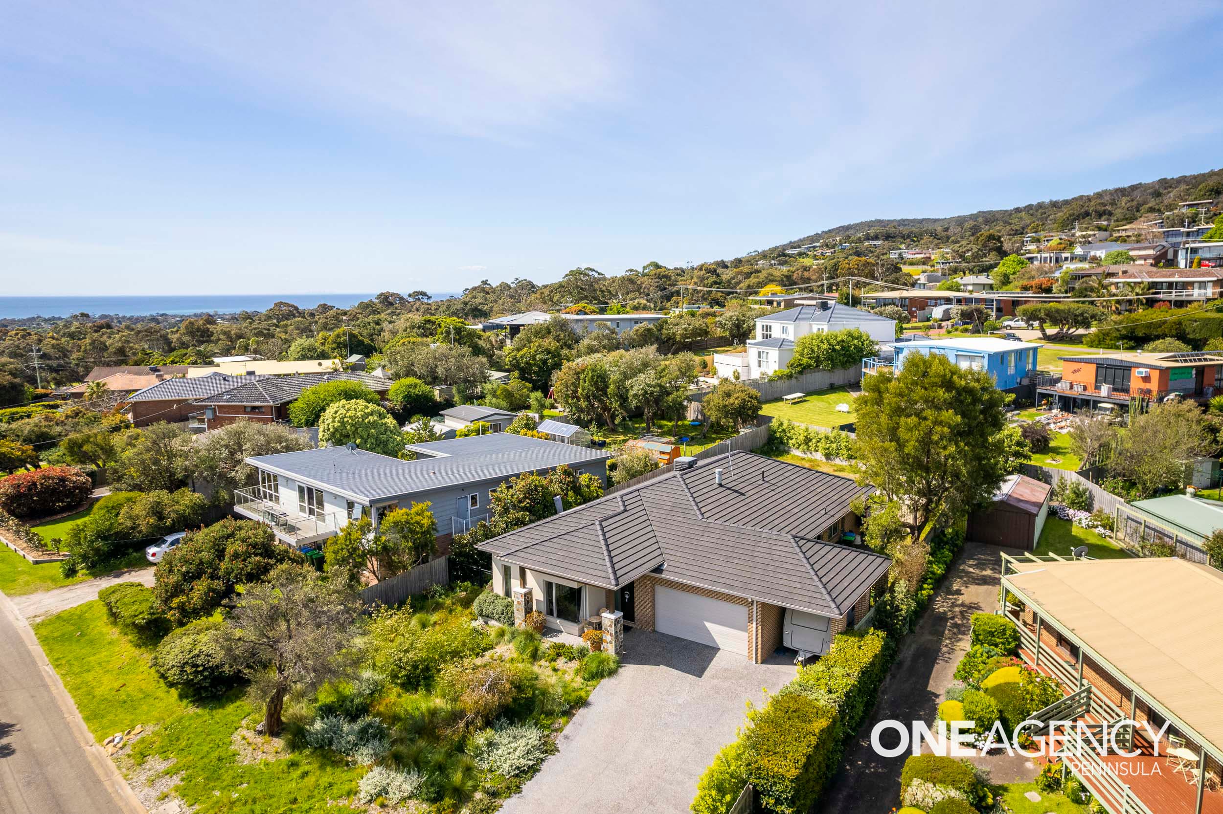 15 Crest Drive, Rosebud, Rosebud - Thumbnail 3