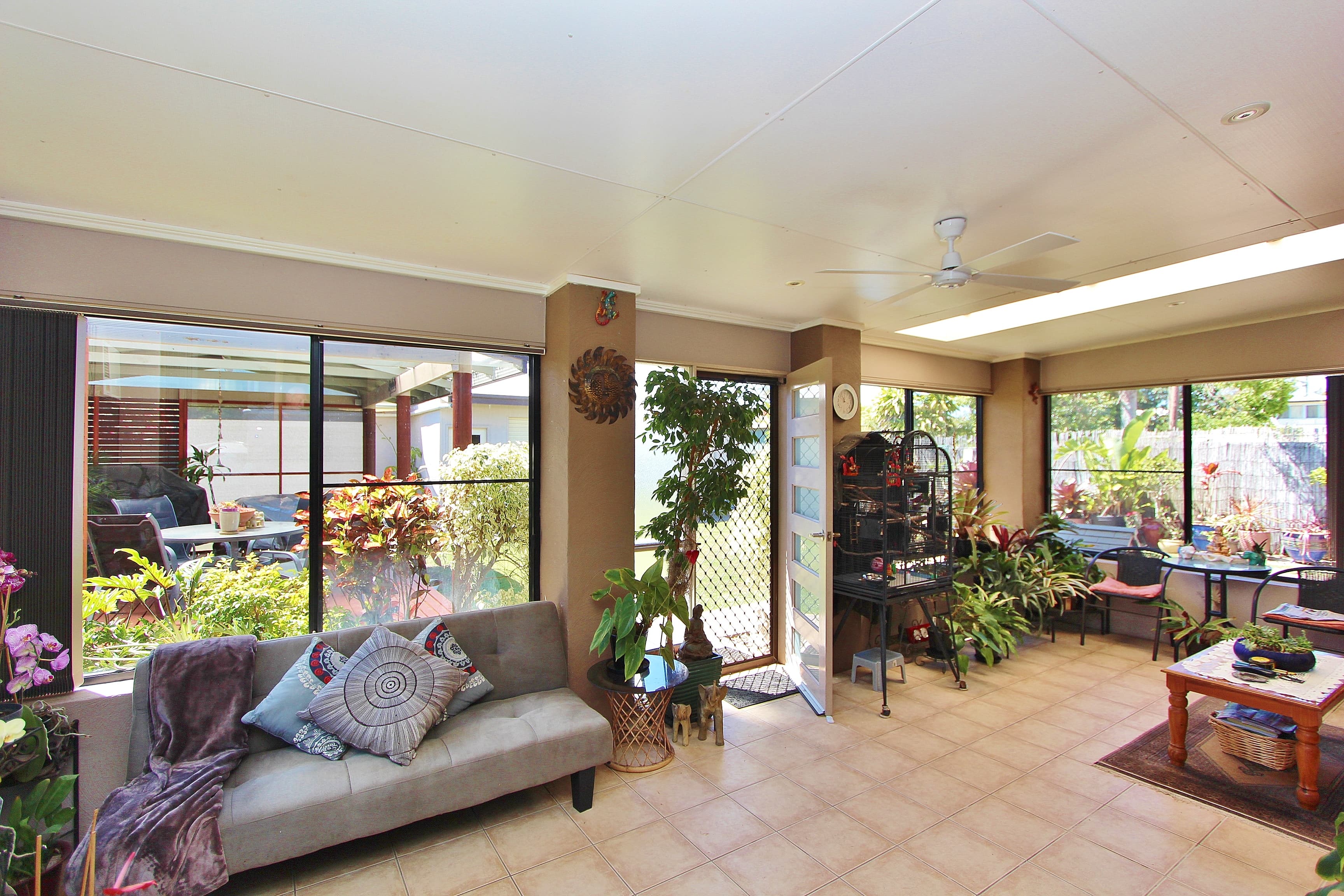 6 Leighton Close, North Haven, North Haven - Thumbnail 2