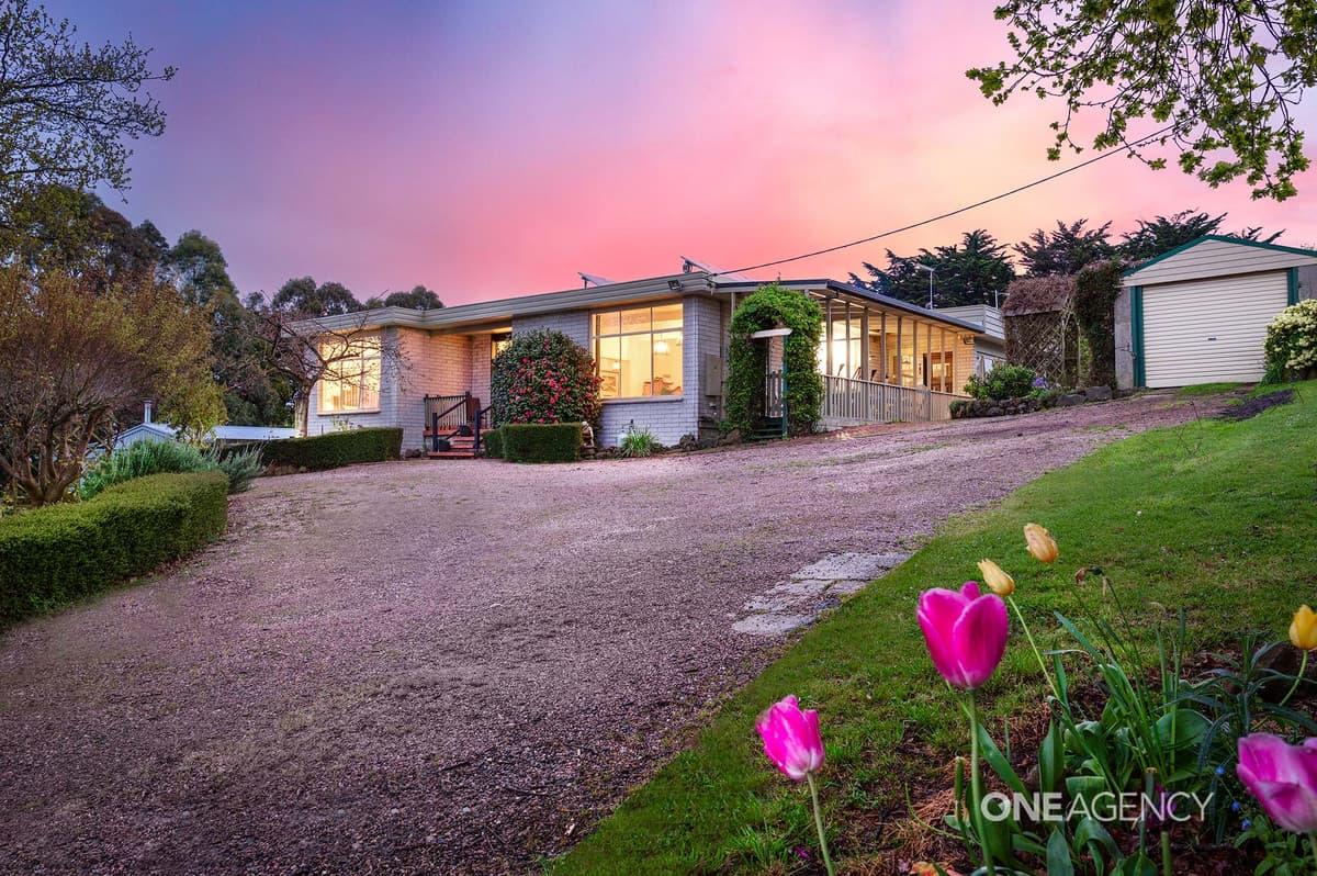 23 Dallas Road, Somerset, Somerset - Image 1