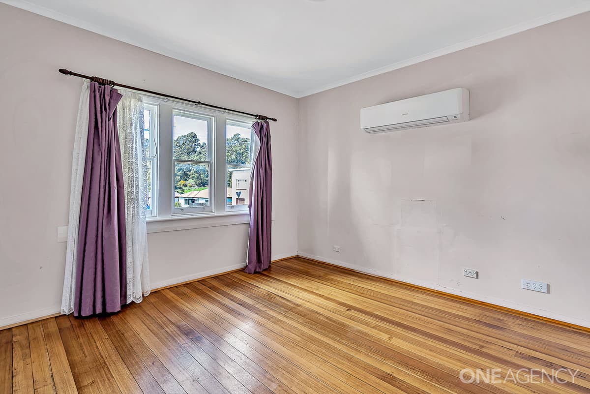 34 Collins Street, Brooklyn, Brooklyn - Thumbnail 2