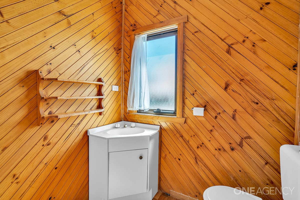 34 Collins Street, Brooklyn, Brooklyn - Thumbnail 7