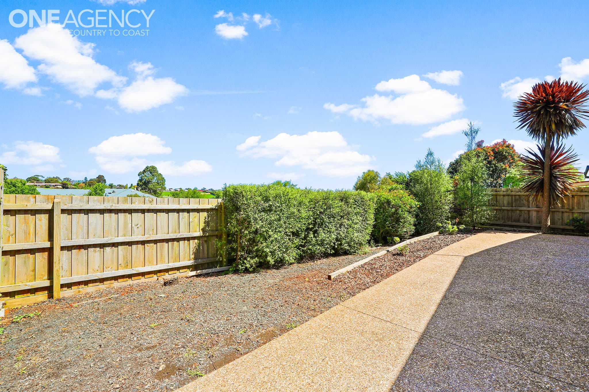 6/20-22 Lampard Road, Drouin, Drouin - Thumbnail 3
