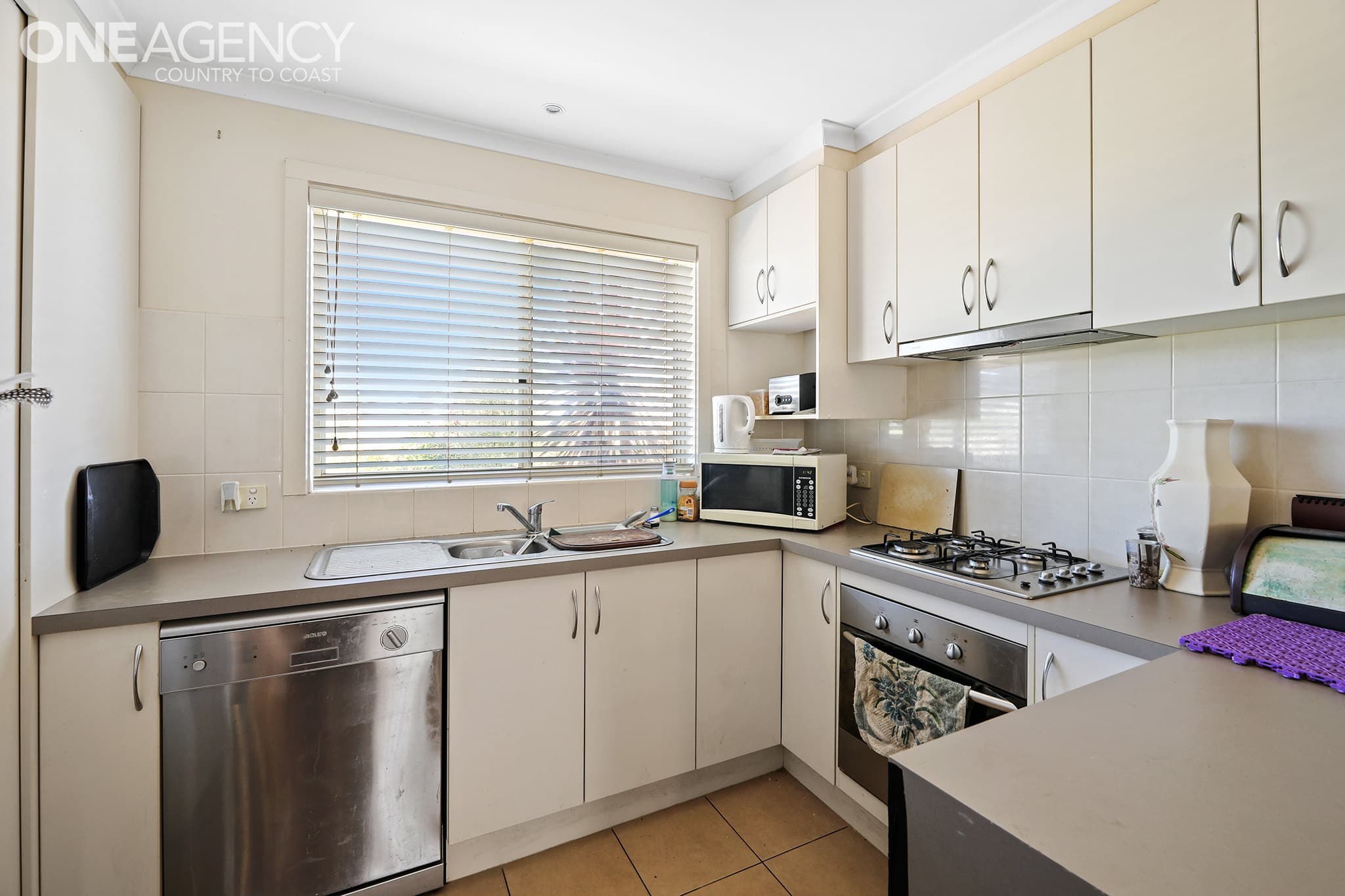 6/20-22 Lampard Road, Drouin, Drouin - Thumbnail 4