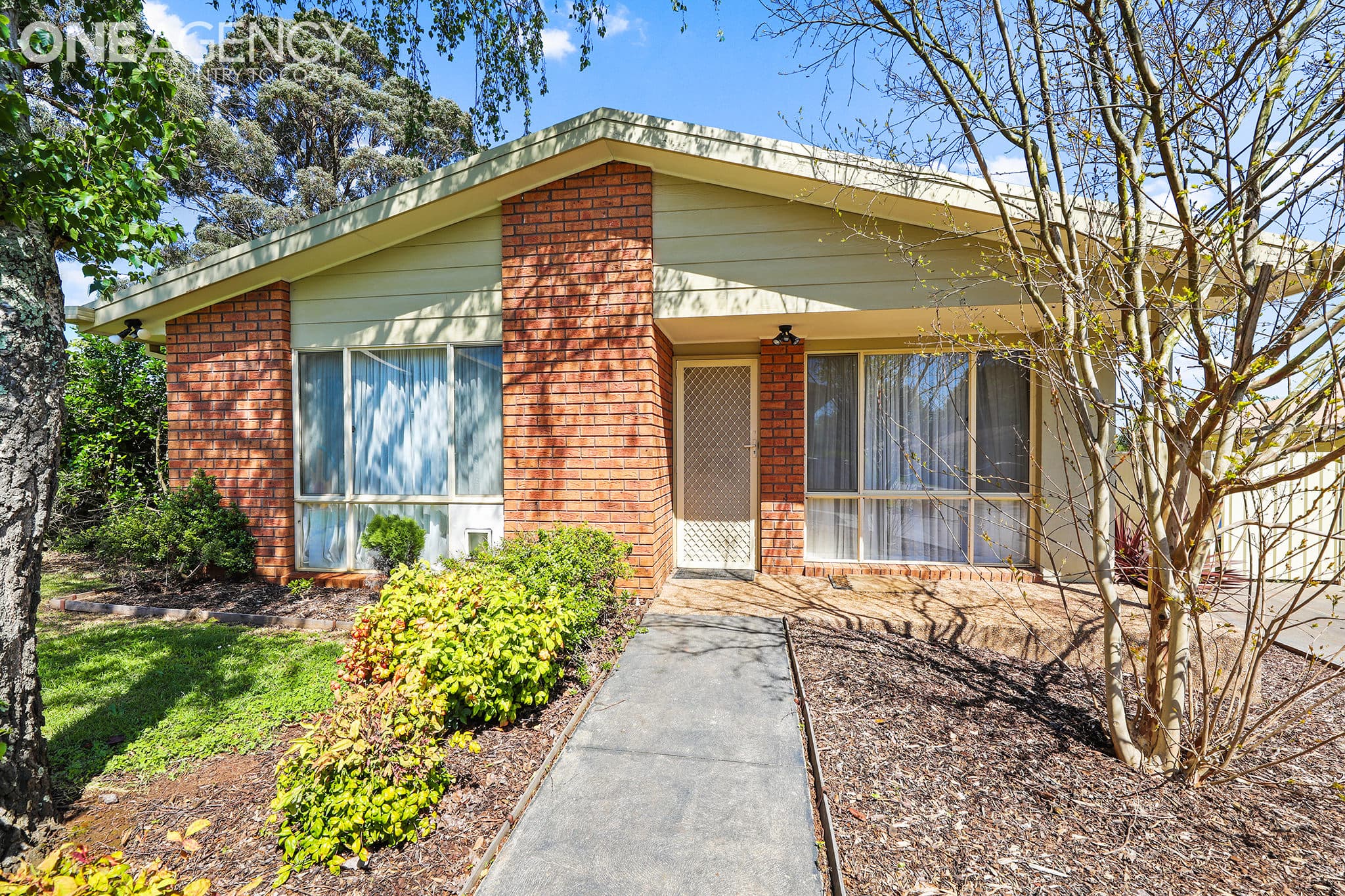 6/20-22 Lampard Road, Drouin, Drouin - Image 1