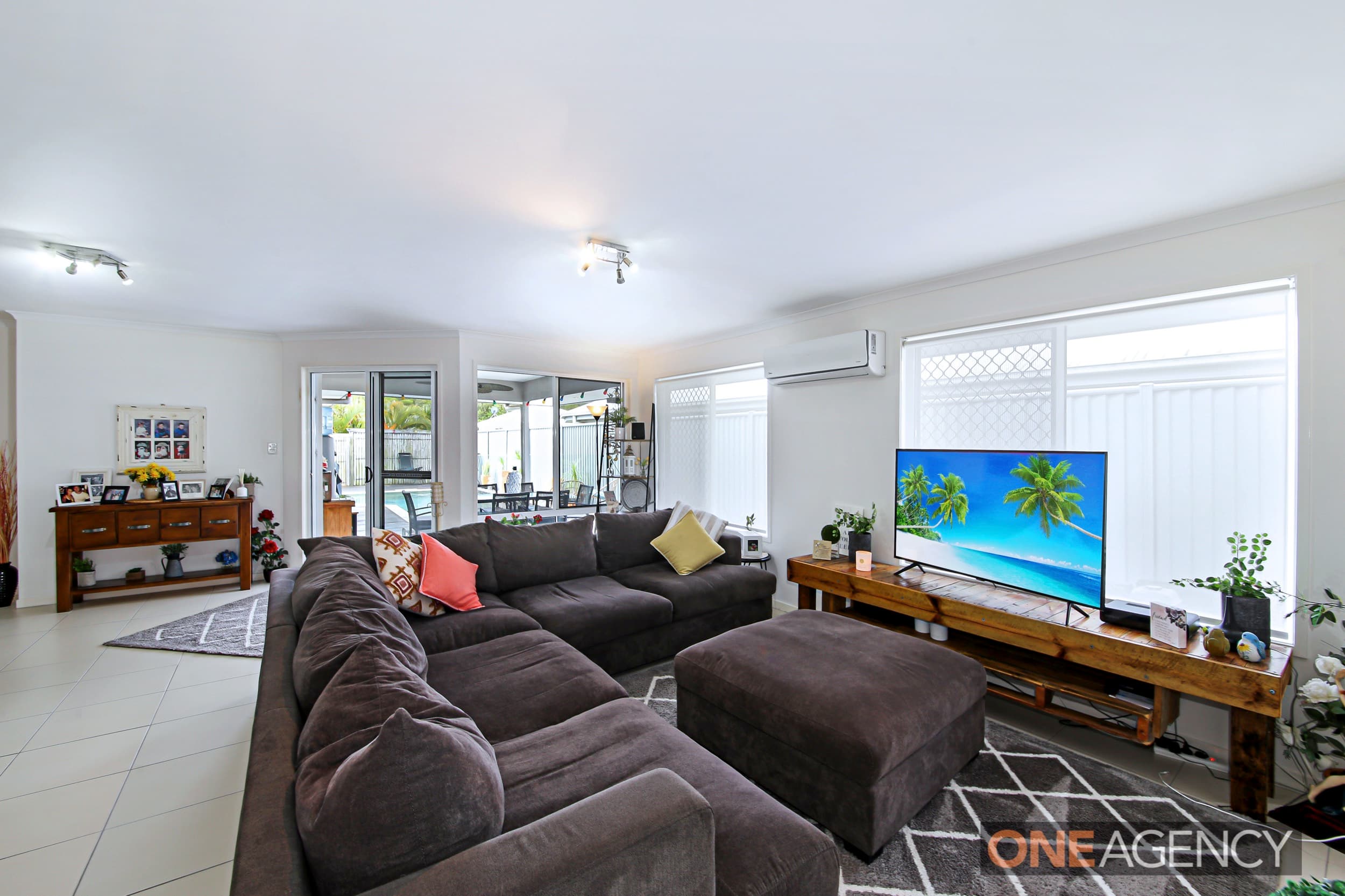 18 White Cedar Drive, Meridan Plains, Meridan Plains - Thumbnail 5