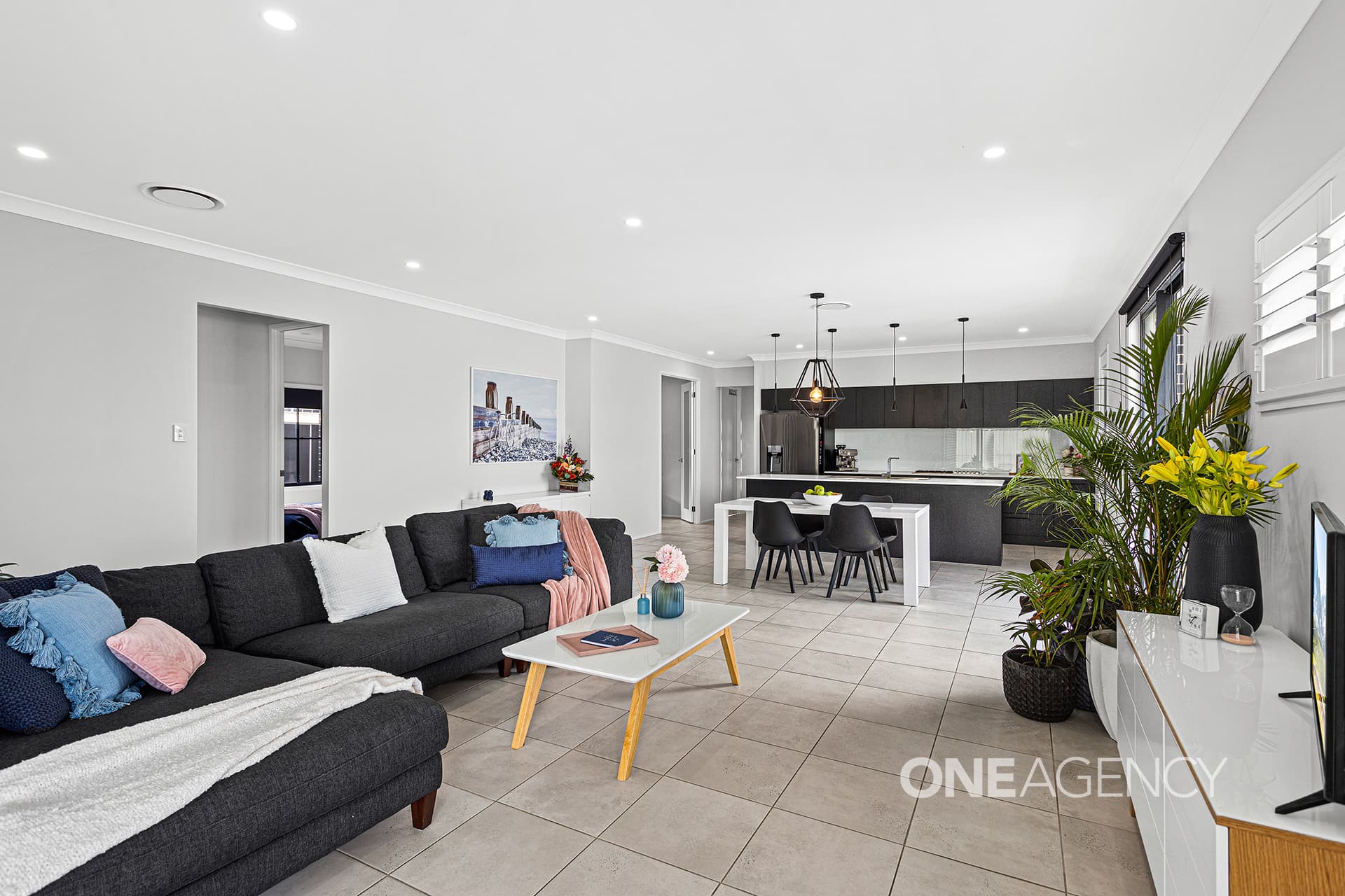 51 Excelsior Drive, Calderwood, Calderwood - Thumbnail 2