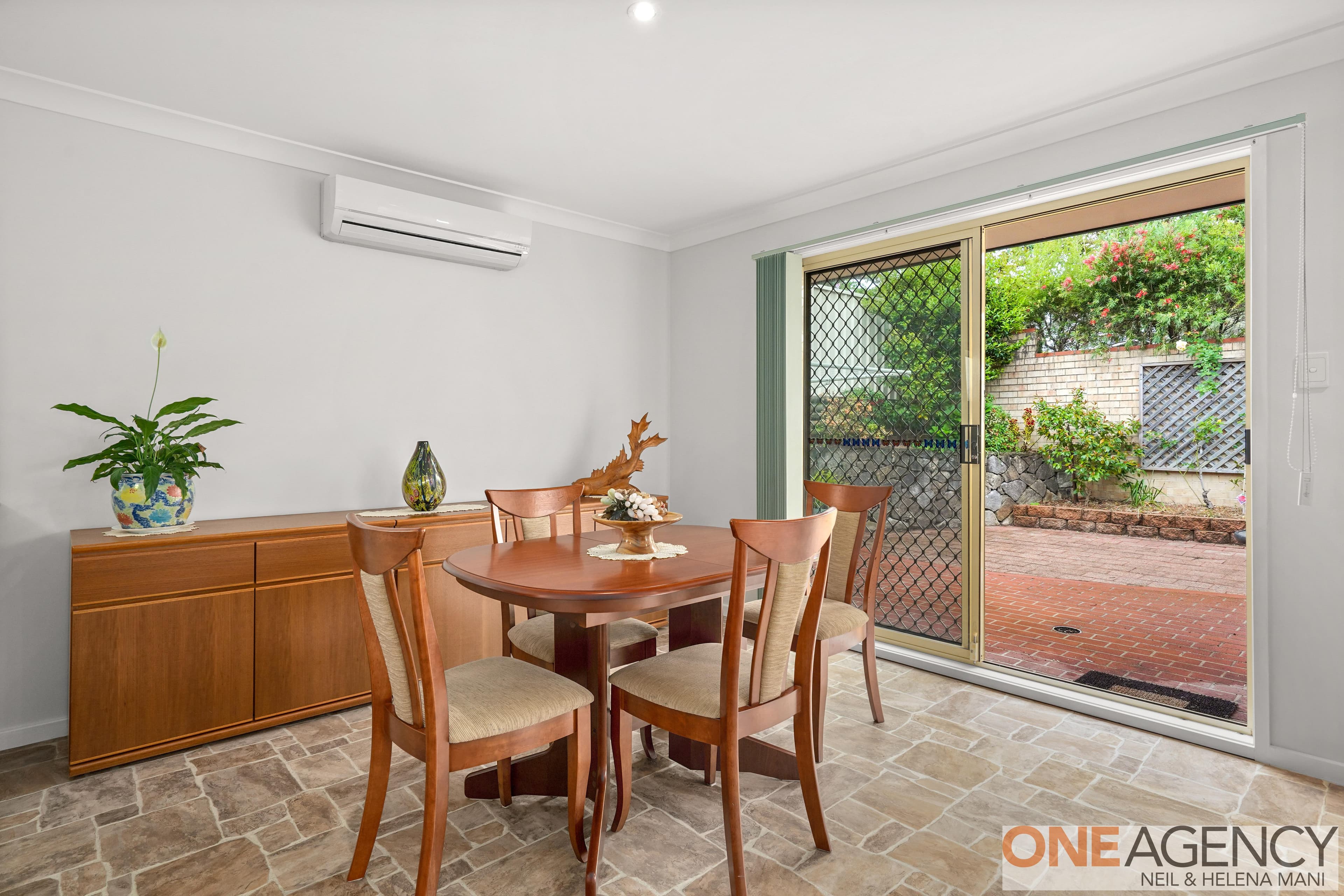 1/8 White Street, East Gosford, East Gosford - Thumbnail 2