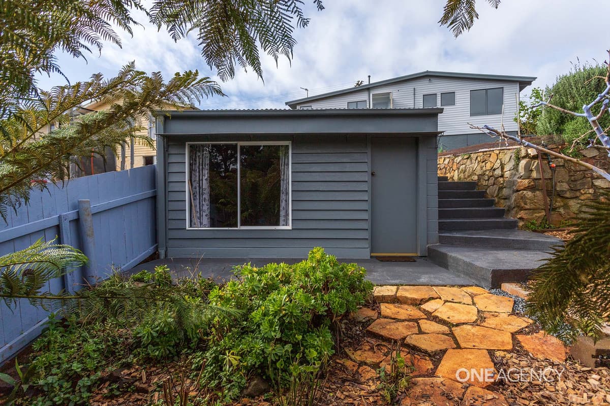 18 Ogden Street, Acton, Acton - Thumbnail 2