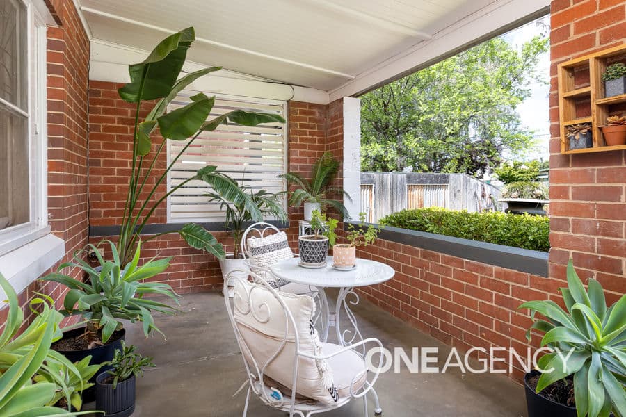 15 LINDSAY Street, Turvey Park, Turvey Park - Thumbnail 2