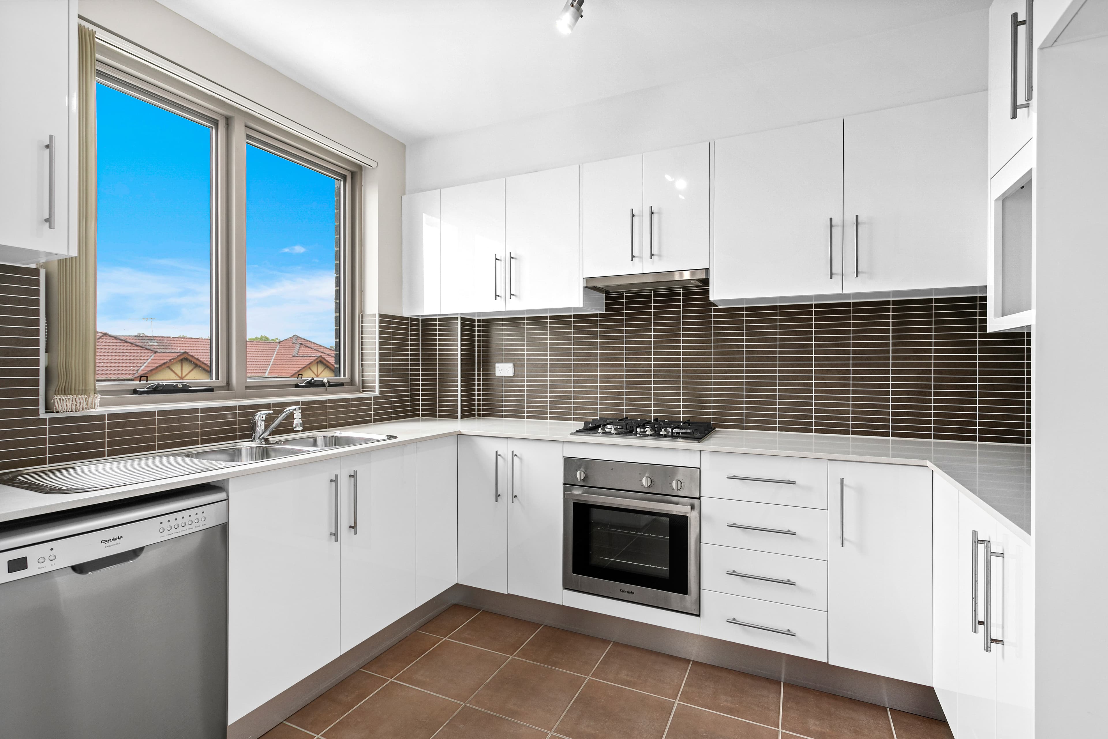 5/24 The Avenue, Hurstville, Hurstville - Thumbnail 3