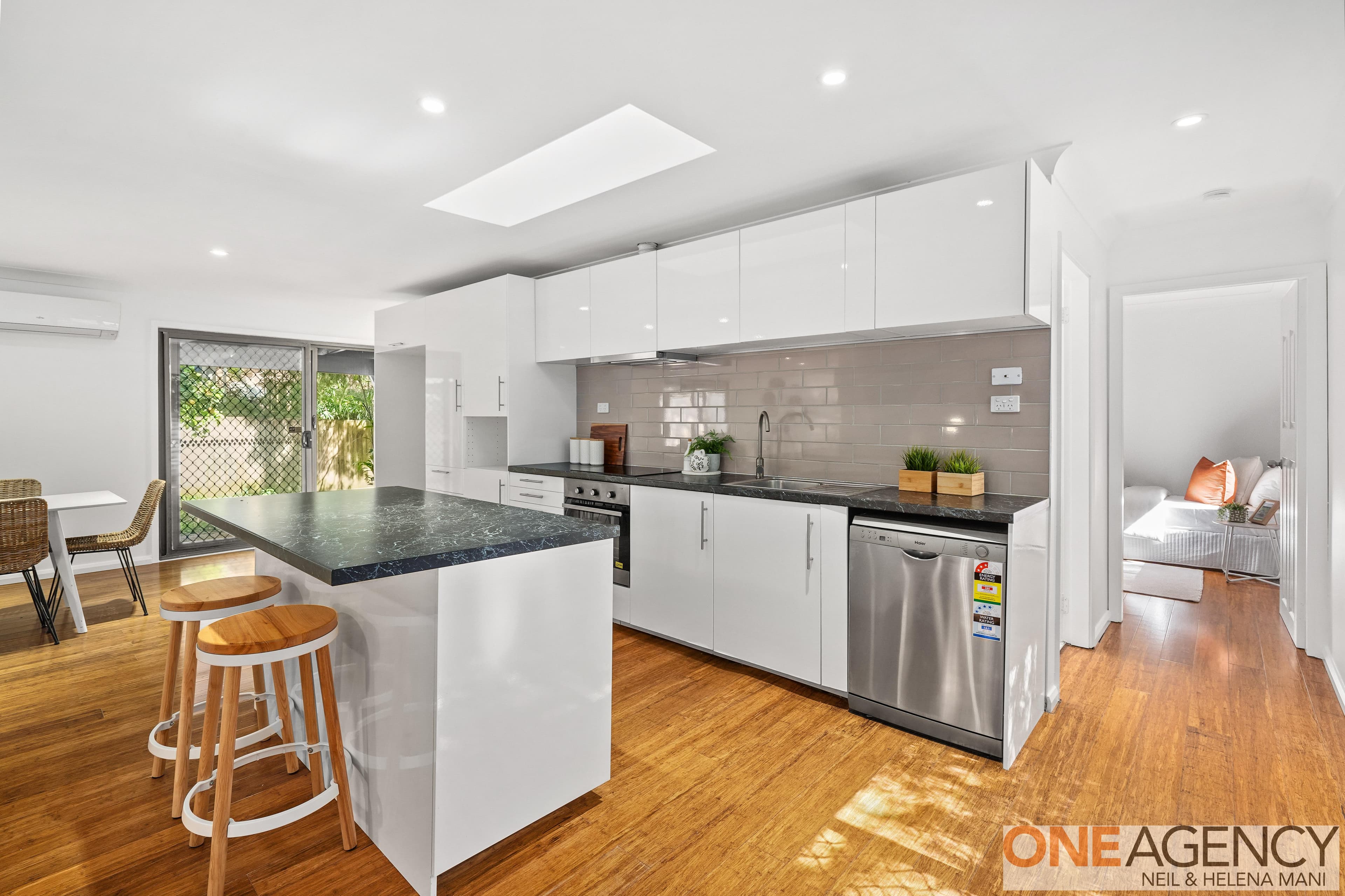 13 Algwen Road, North Gosford, North Gosford - Thumbnail 2