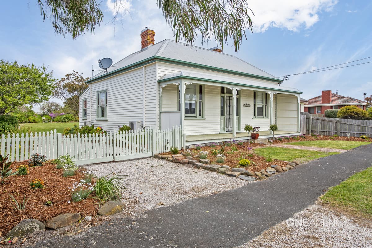 21 Hale Street, Stanley, Stanley - Thumbnail 2