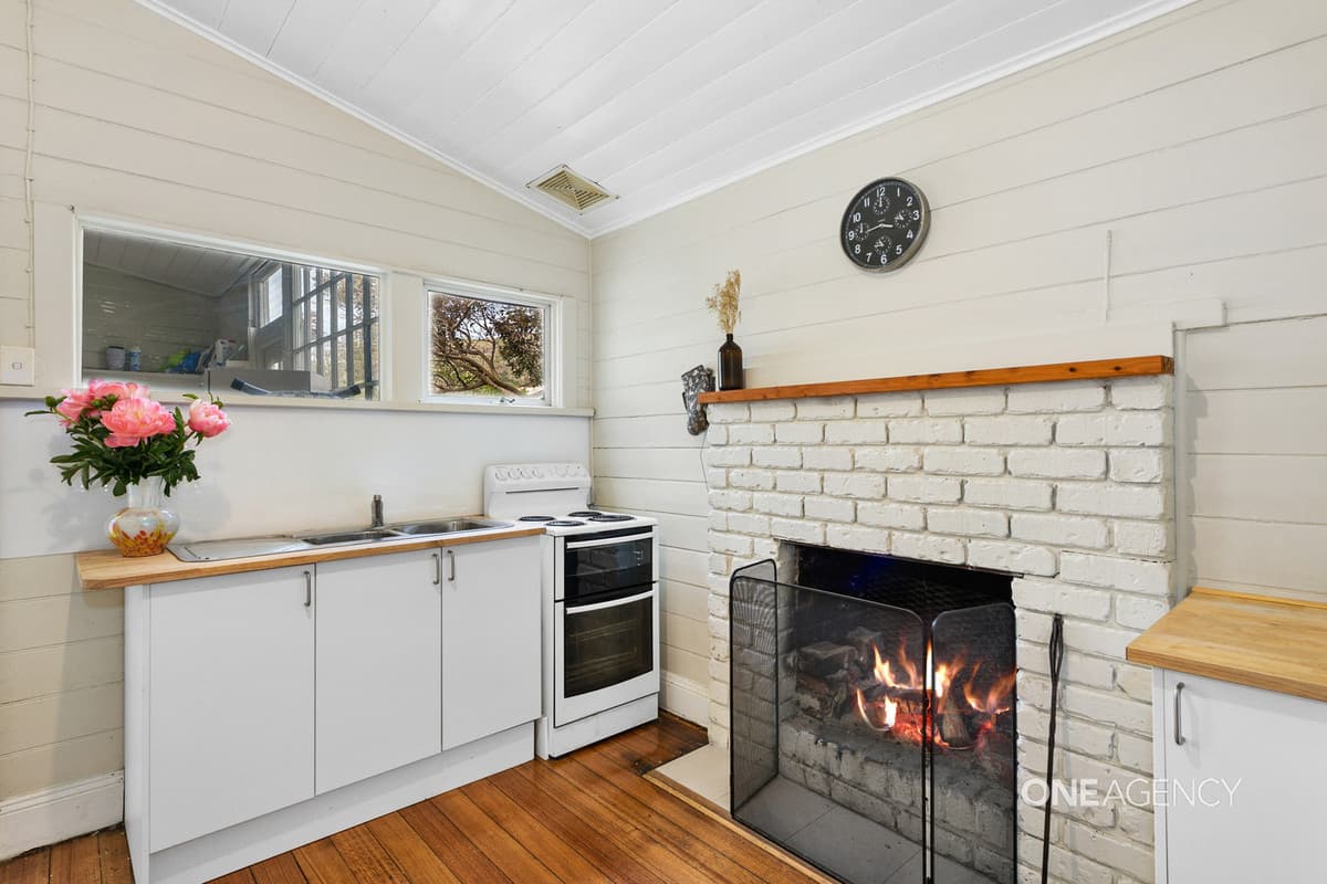 21 Hale Street, Stanley, Stanley - Thumbnail 4