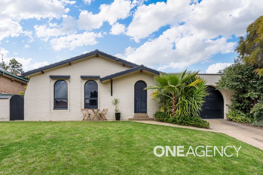 13 MALUMBA Crescent, Kooringal, Kooringal - Image 1