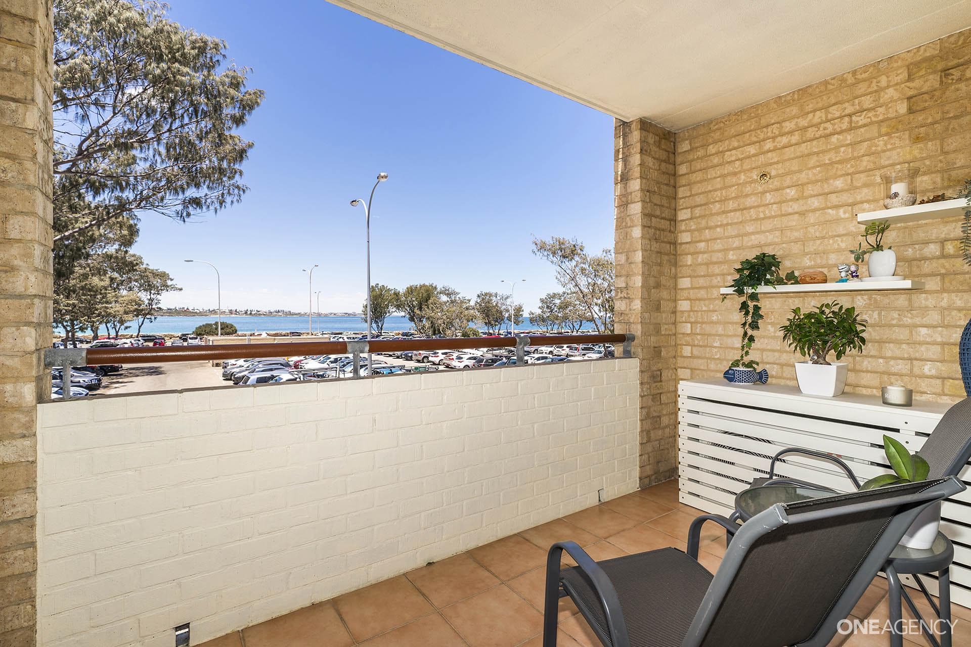 220/68 Southside Drive, Hillarys, Hillarys - Image 1