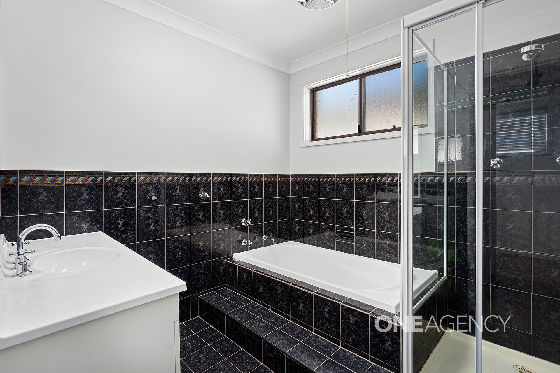 44 Scenic Crescent, Albion Park, Albion Park - Thumbnail 5