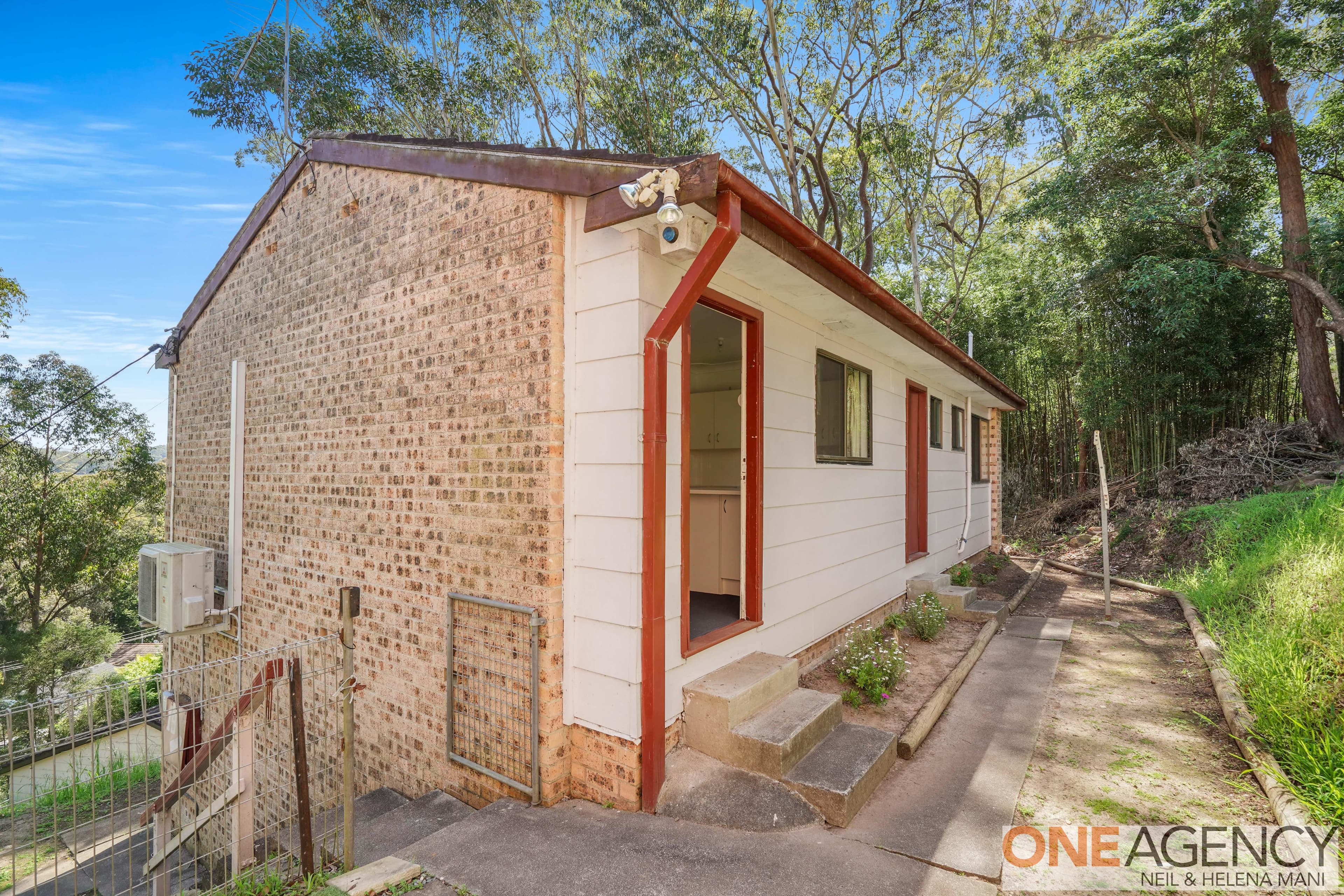 19 Oakglen Road, North Gosford, North Gosford - Thumbnail 2