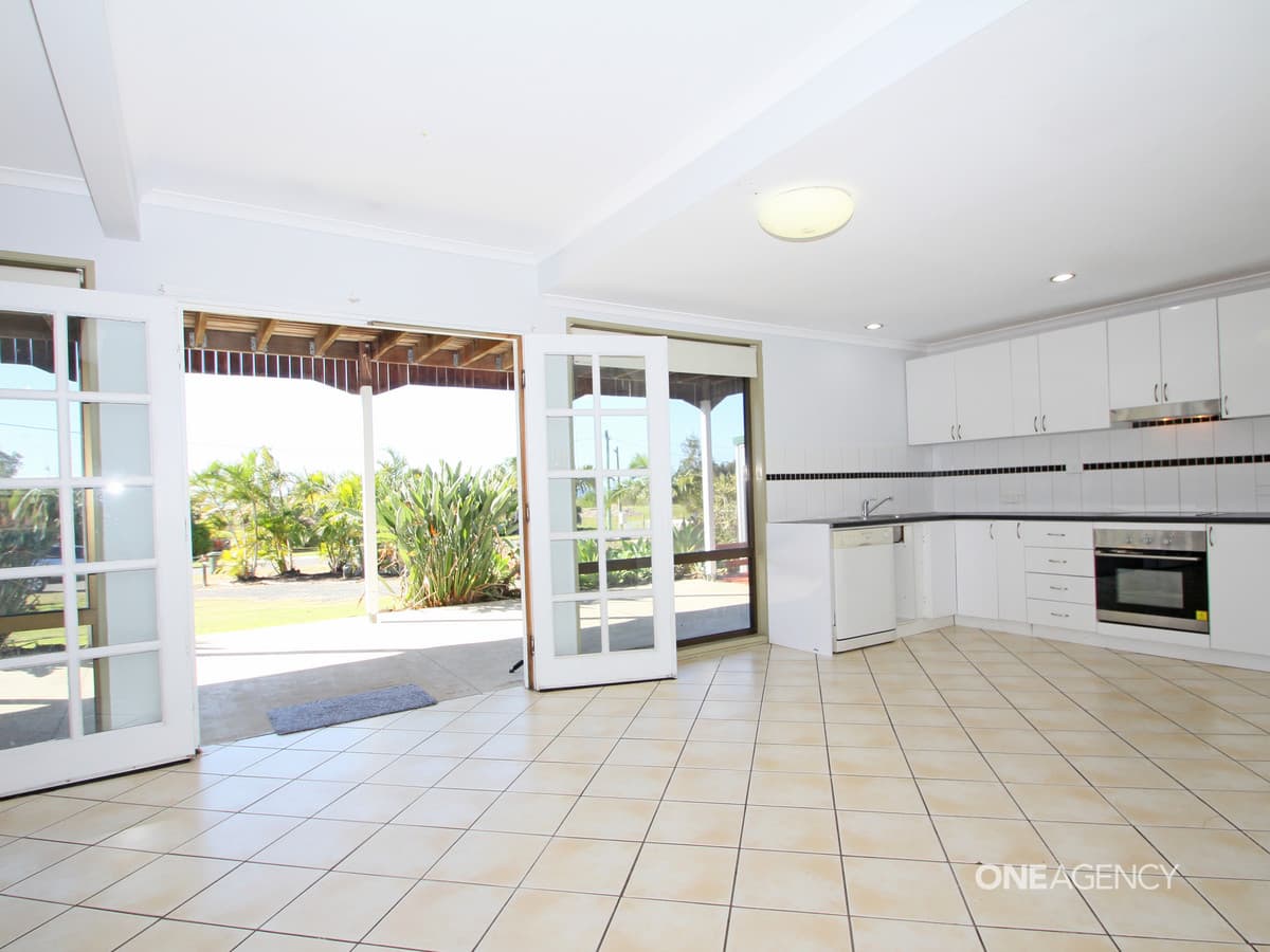 51 Kingfisher Drive, River Heads, River Heads - Image 1