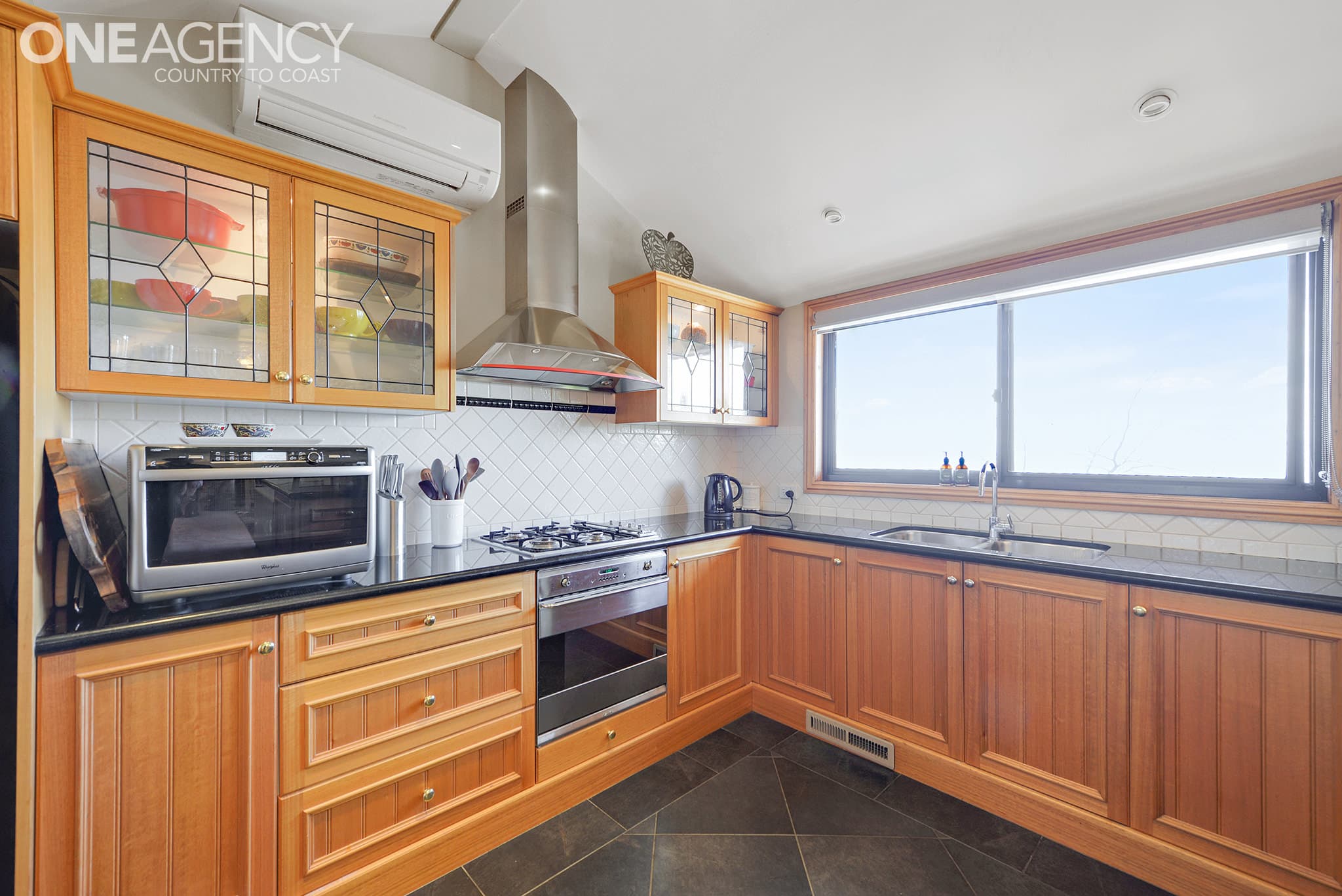 4804 Mcdonalds Track, Seaview, Seaview - Thumbnail 3