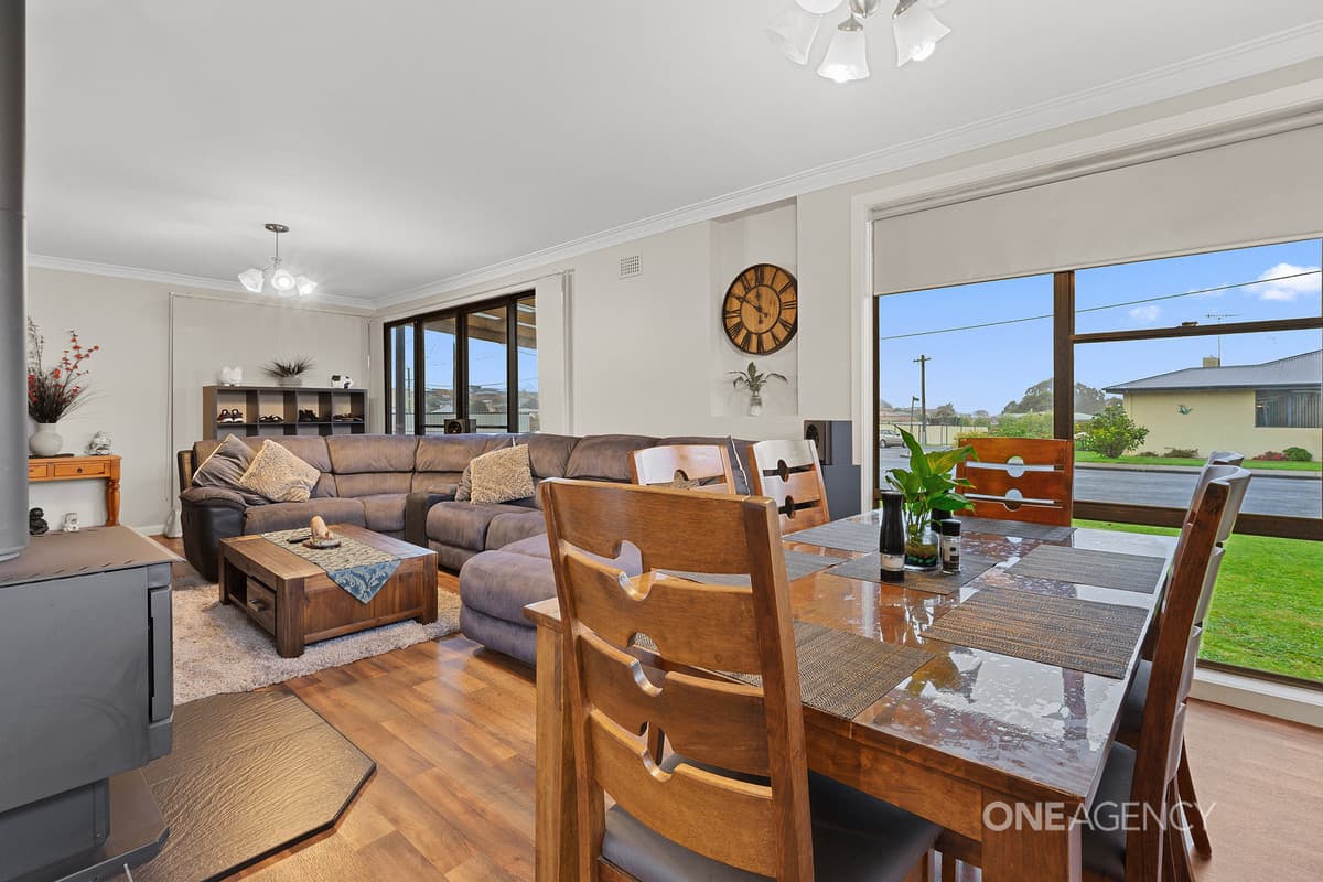 10 Roslyn Avenue, Romaine, Romaine - Thumbnail 5