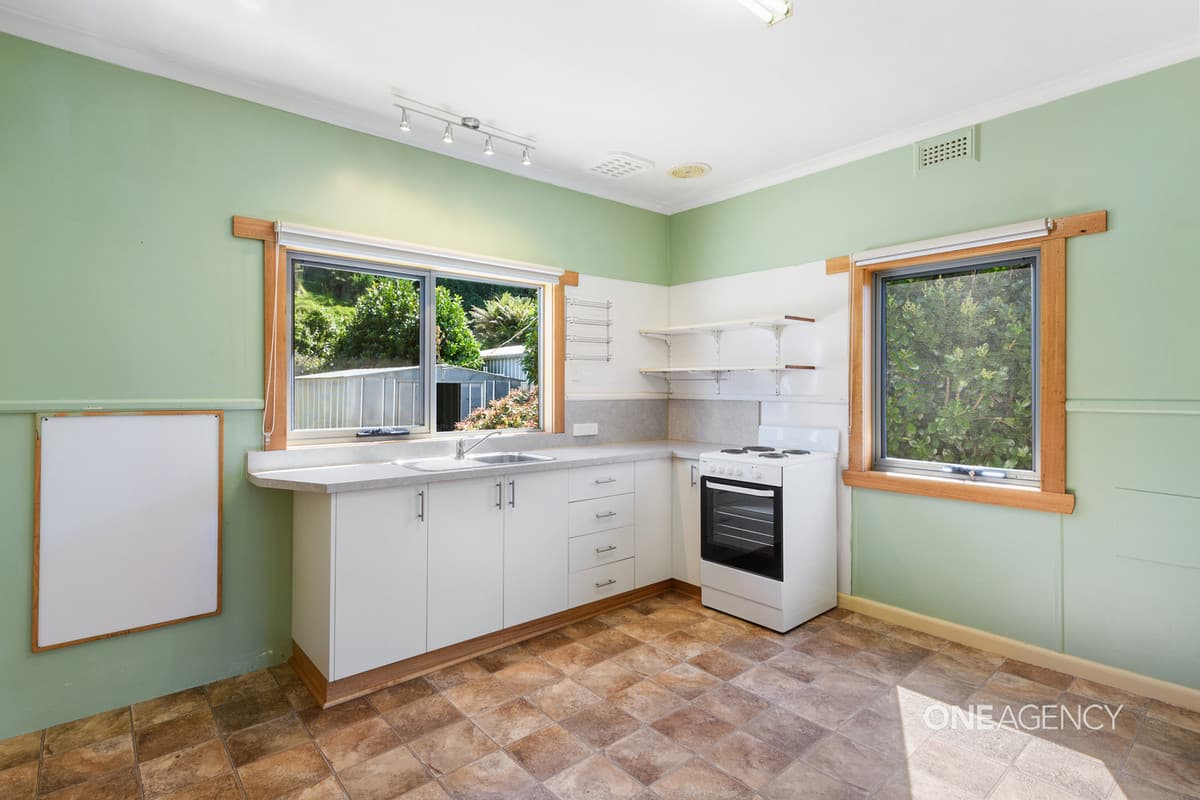 16 Old Surrey Road, Emu Heights, Emu Heights - Thumbnail 5