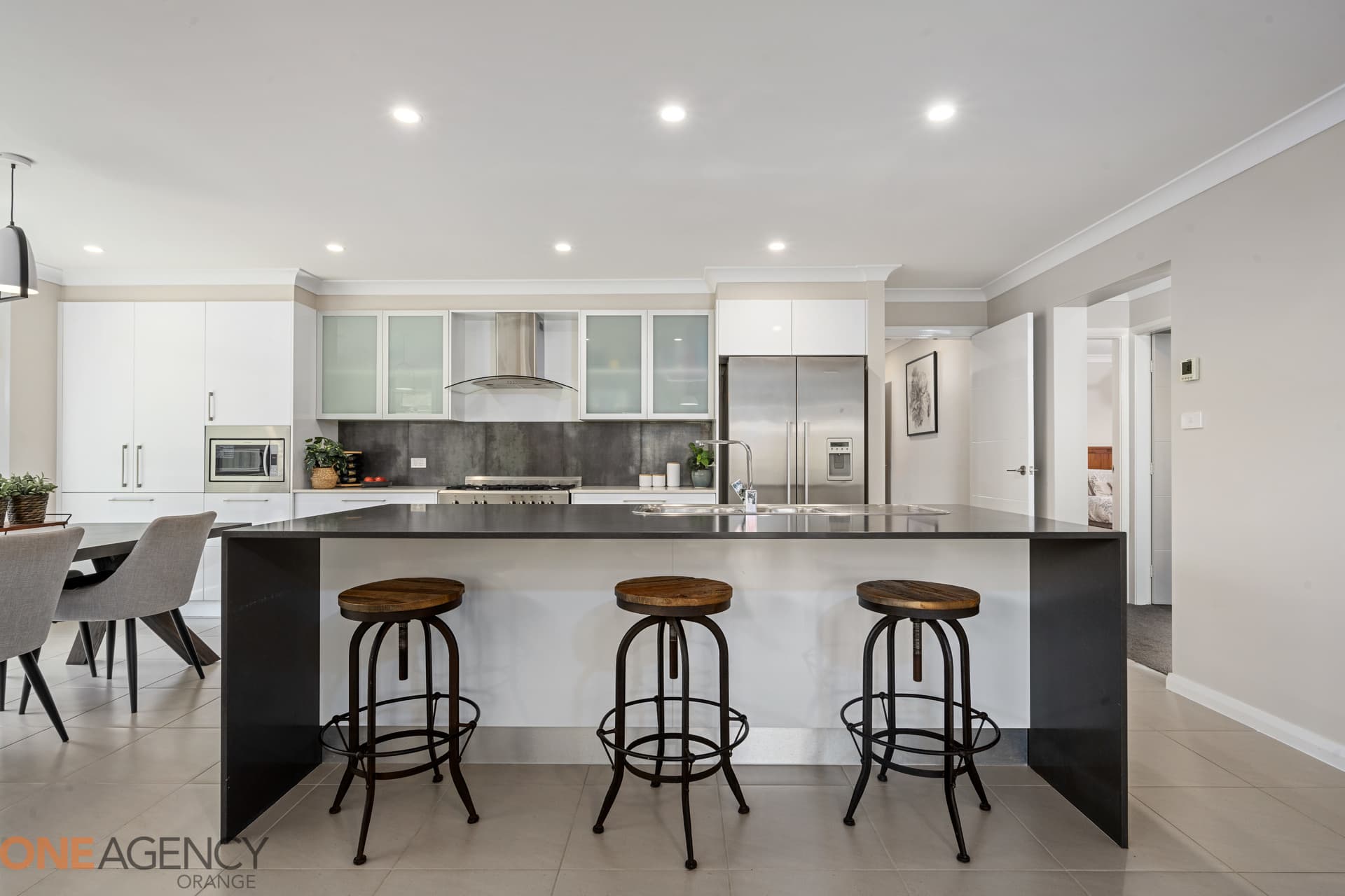 41 Pippin Way, Orange, Orange - Thumbnail 3