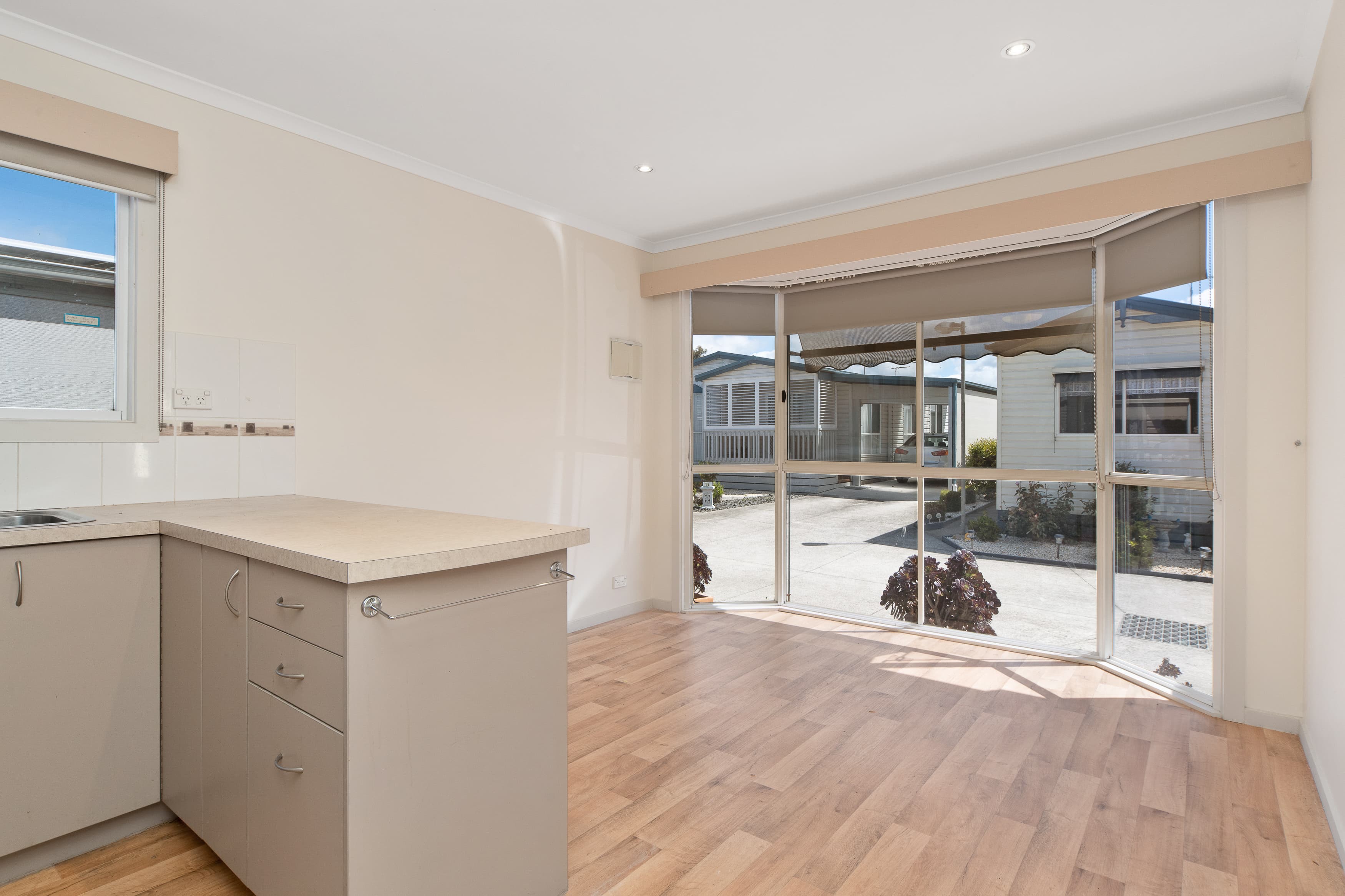 9 Pier Court, Hastings, Hastings - Thumbnail 5