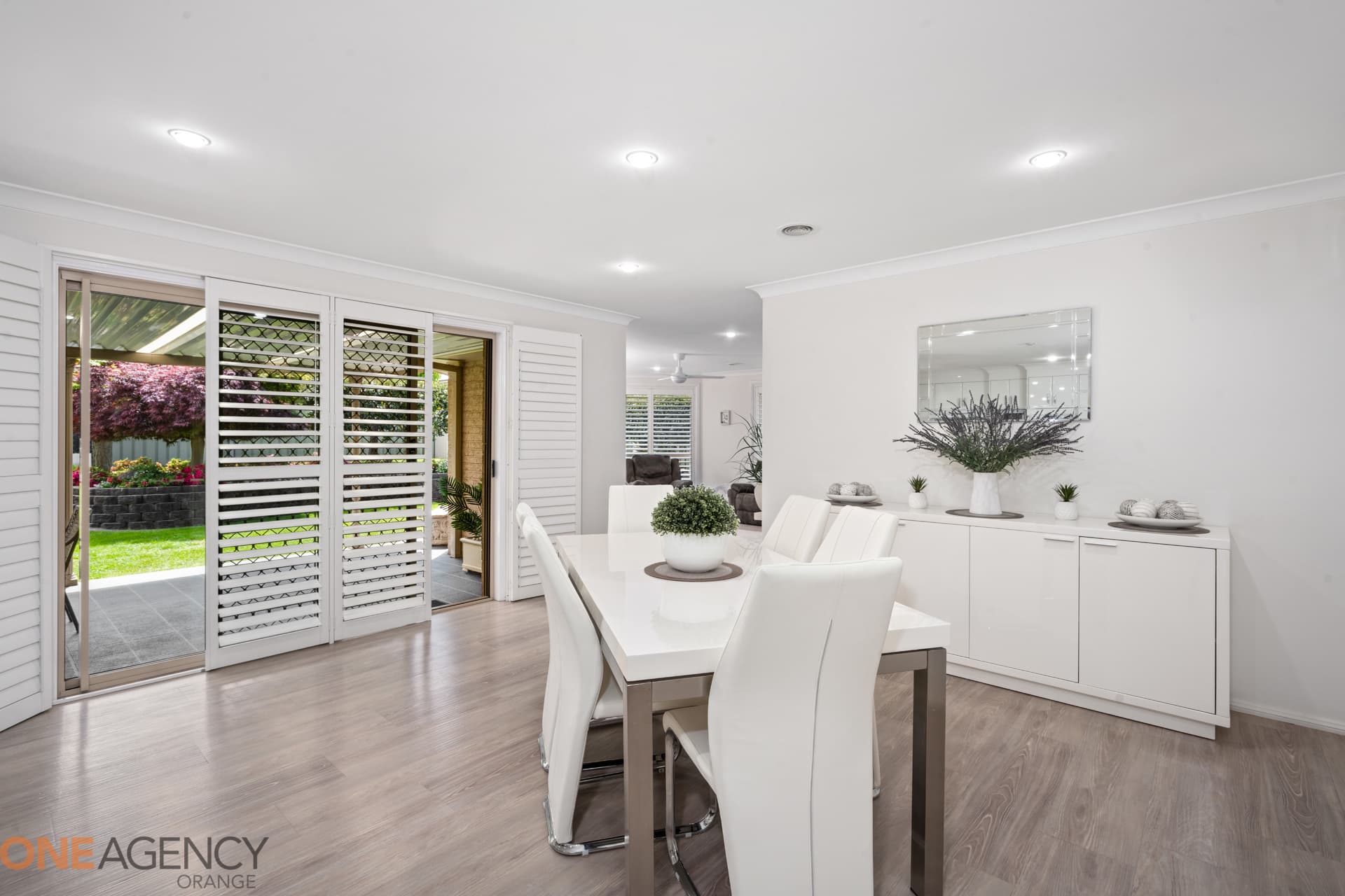 8 Magnolia Way, Orange, Orange - Thumbnail 3