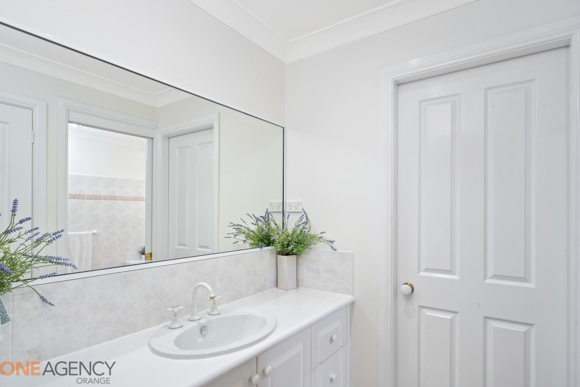 8 Magnolia Way, Orange, Orange - Thumbnail 8