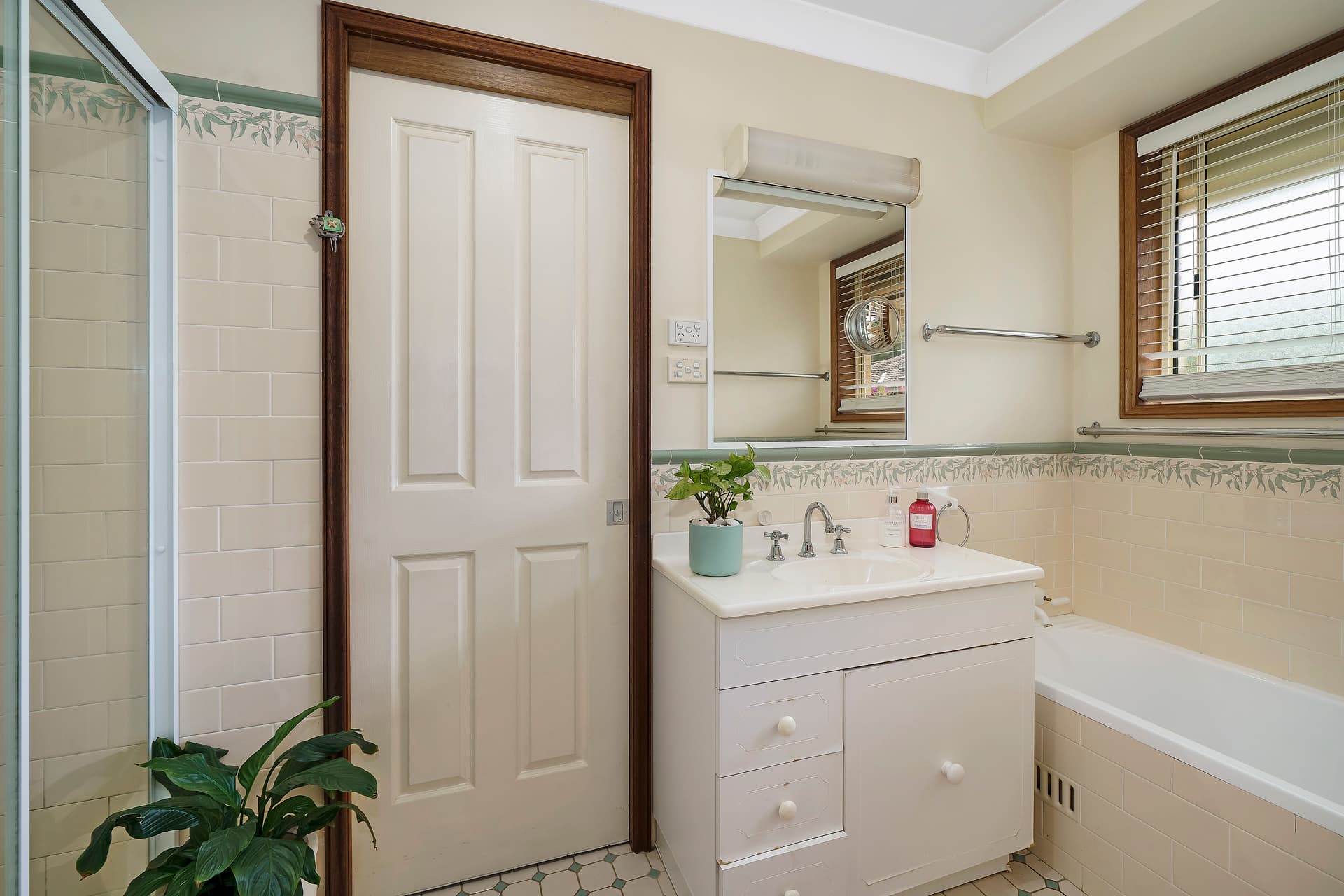 15/8 McLennan Street, Narara, Narara - Thumbnail 5