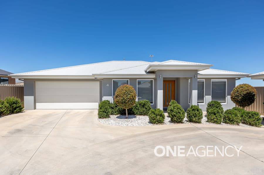 4/12 BEETSON Street, Boorooma, Boorooma - Image 1