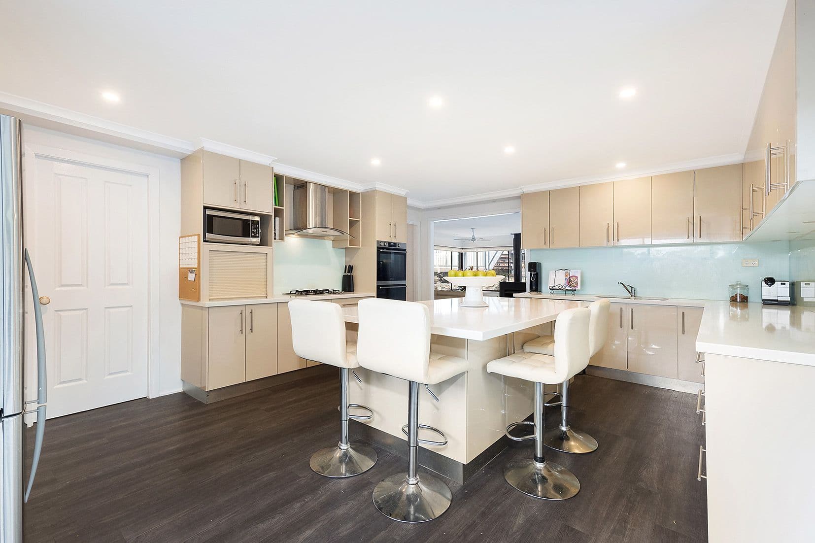 146 Pringle Avenue, Belrose, Belrose - Thumbnail 4