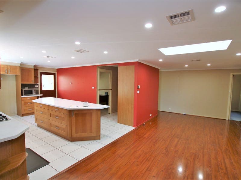 14 Warra Street, Cooma, Cooma - Thumbnail 8