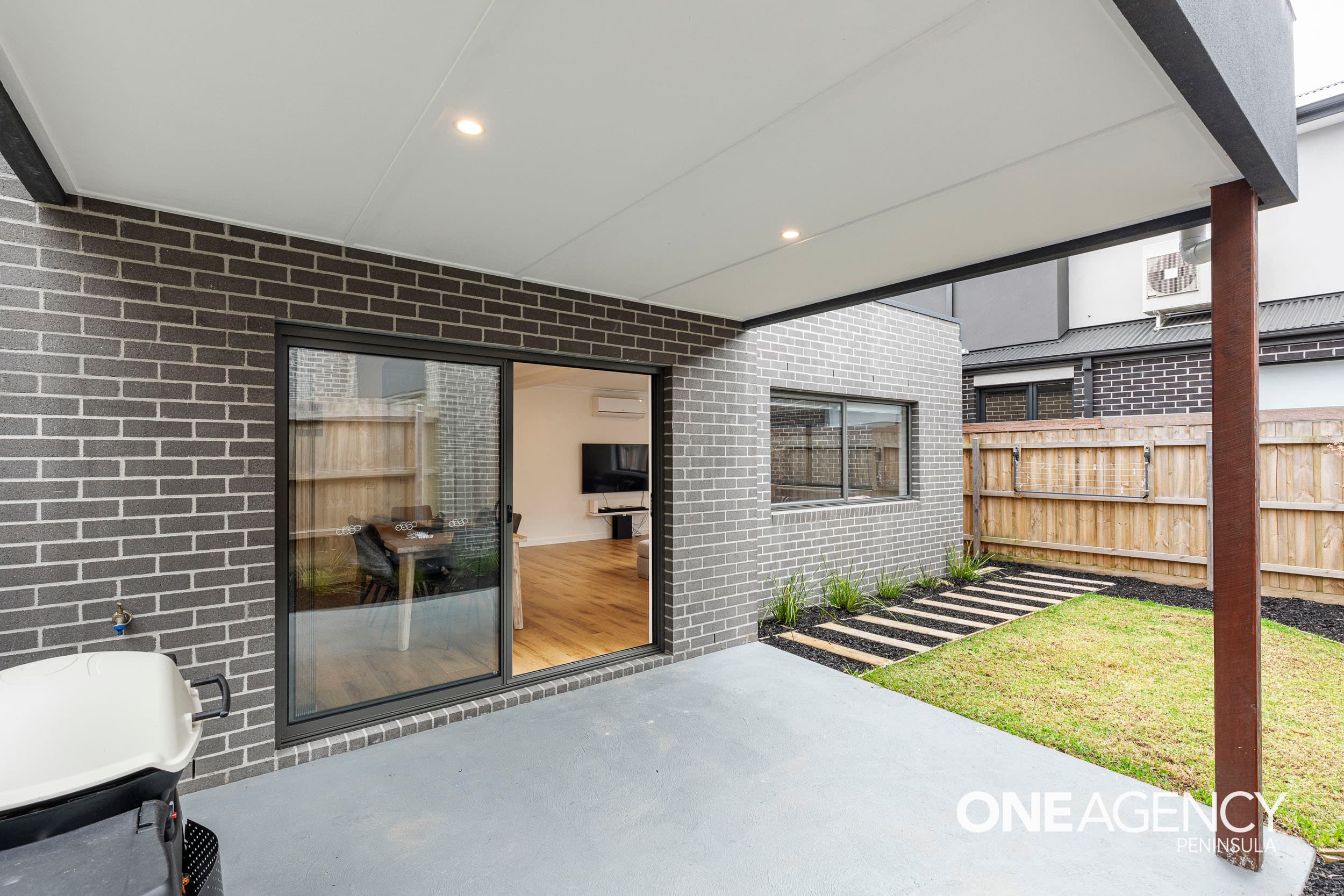 5 Overlea Avenue, Rosebud, Rosebud - Thumbnail 7
